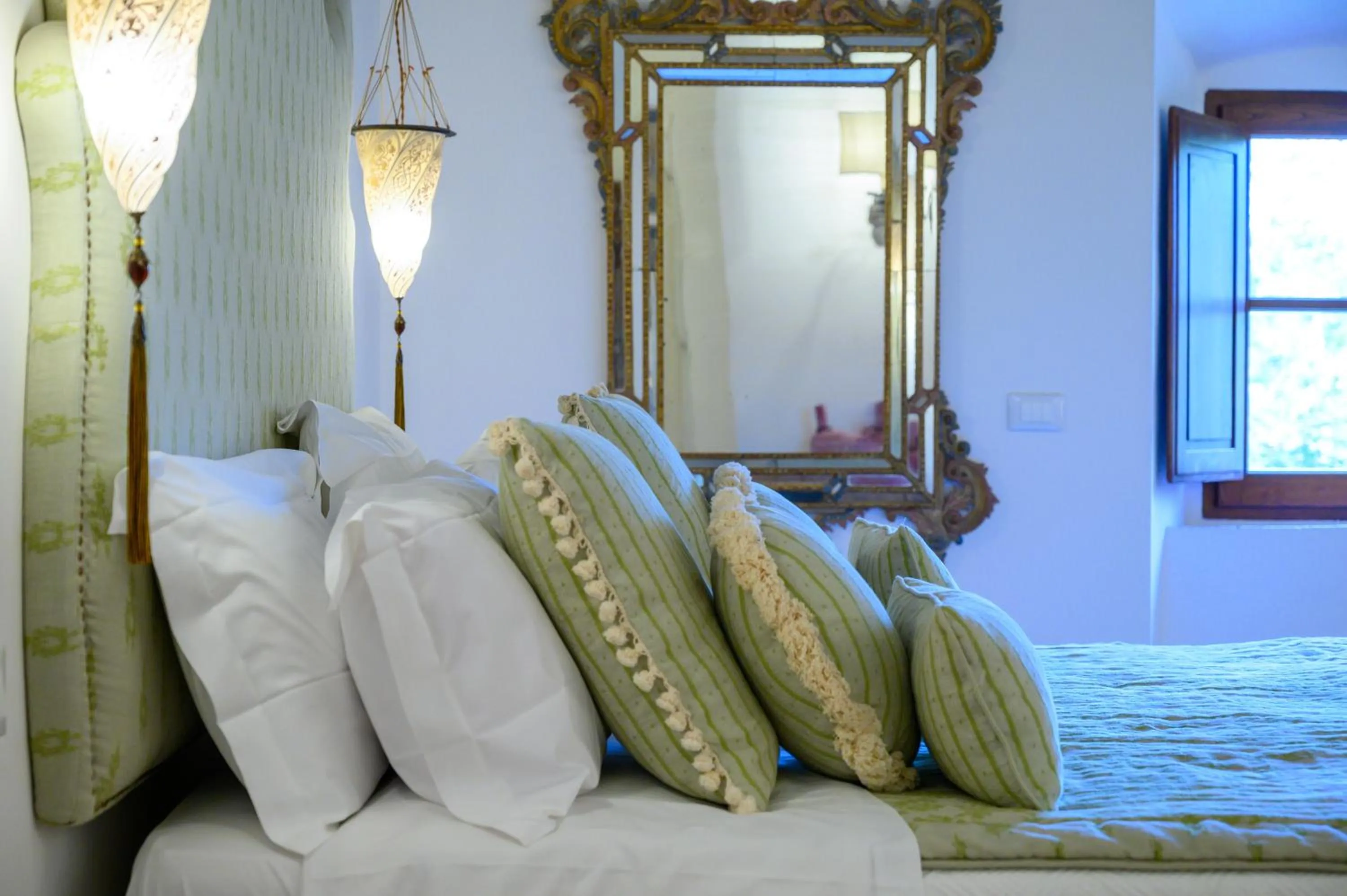 Bed in Castello Di Meleto