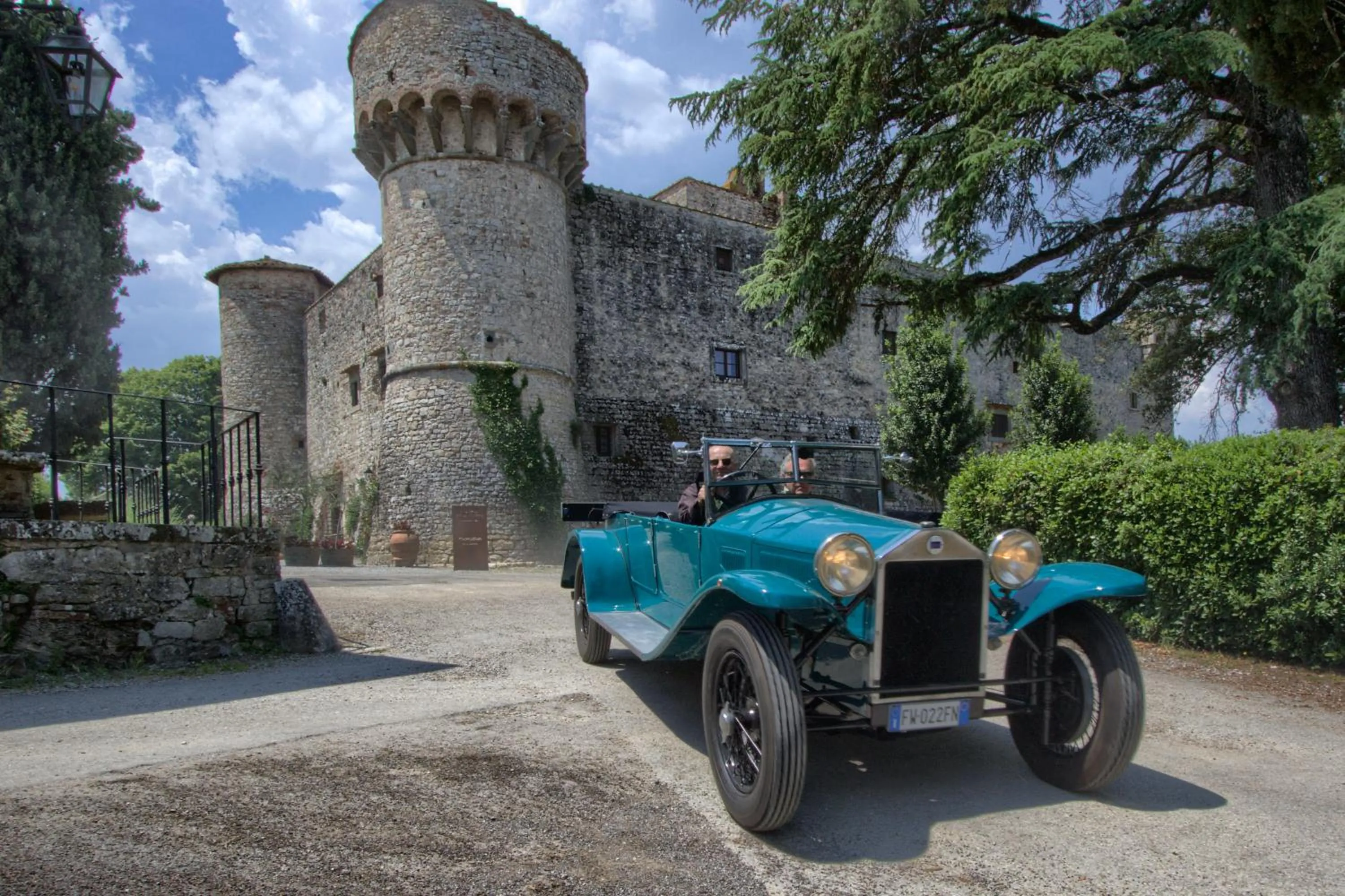 Property building in Castello Di Meleto