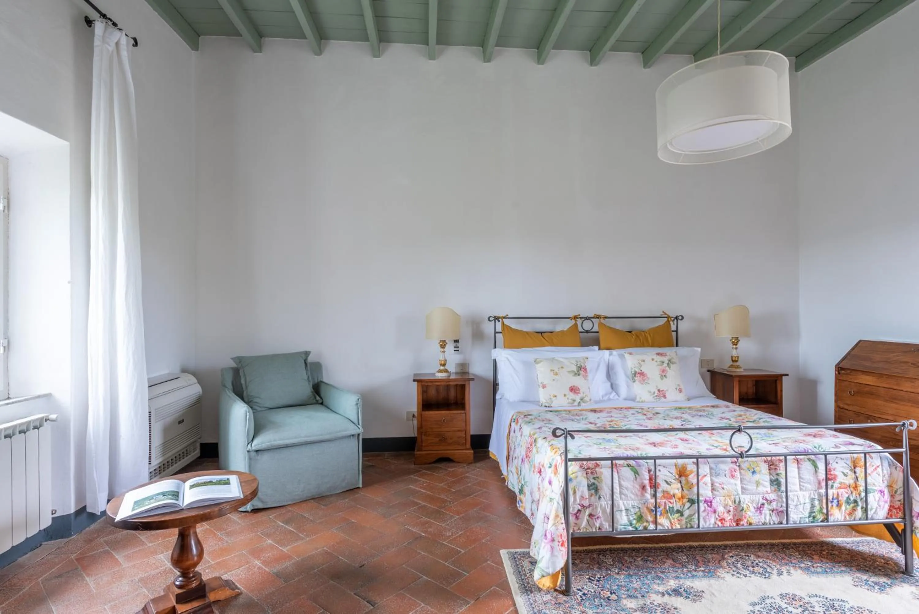Bedroom, Bed in Castello Di Meleto