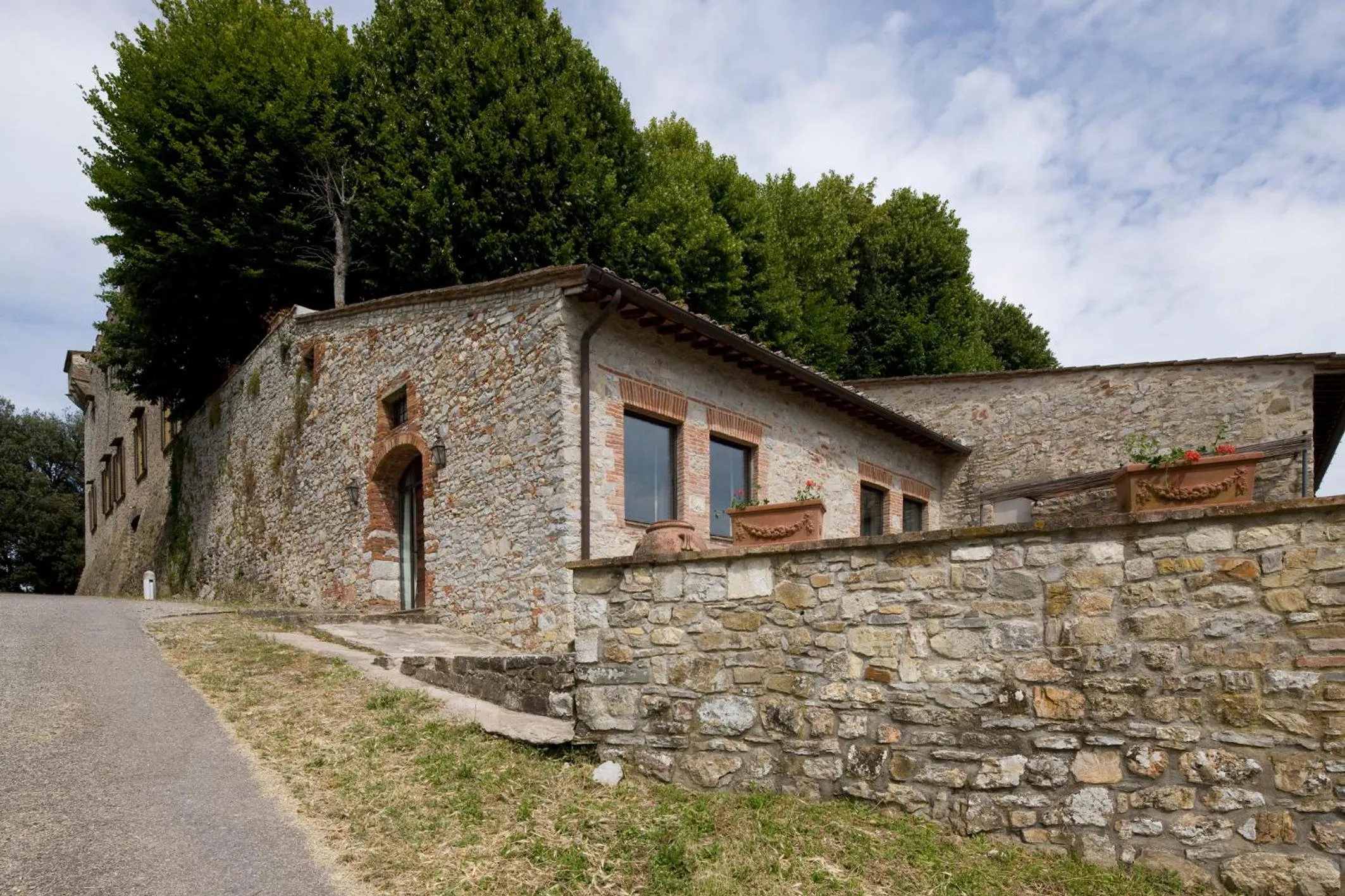 Property building in Castello Di Meleto