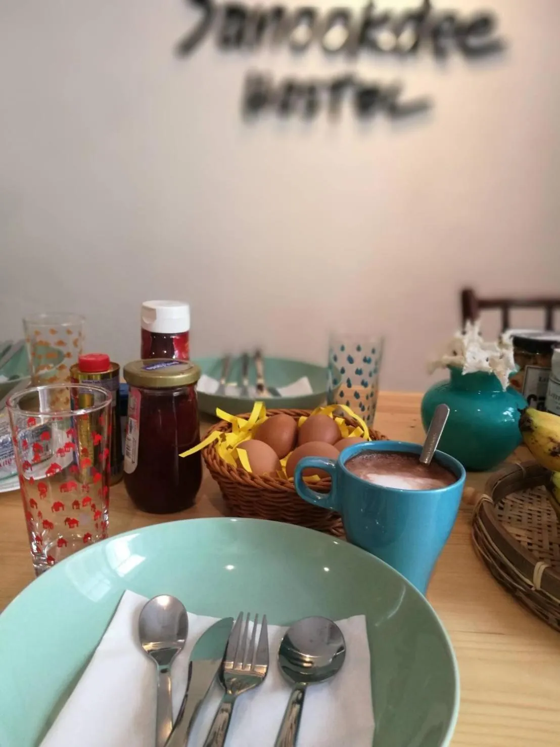 Restaurant/places to eat in Bangkok Sanookdee Hostel