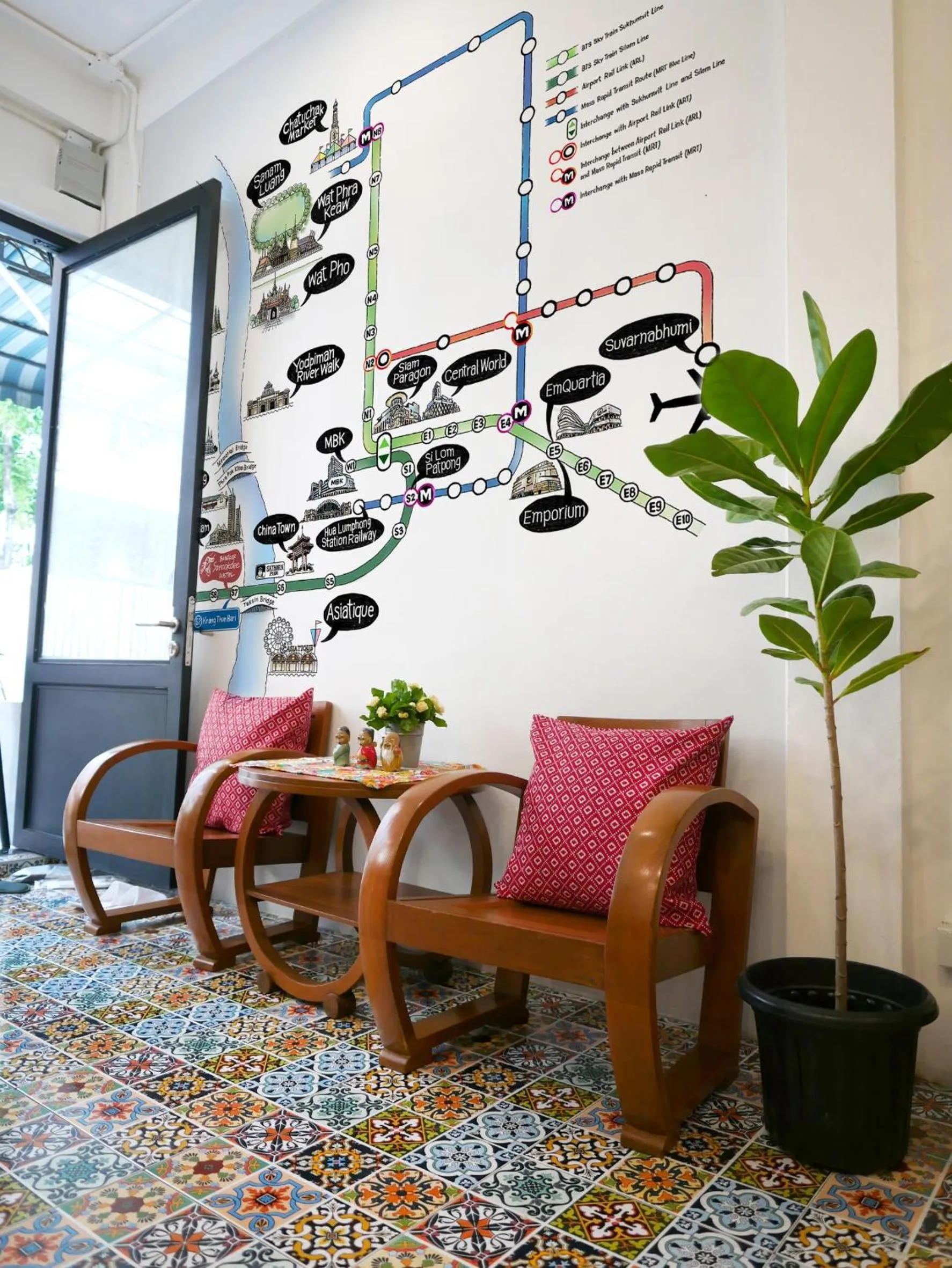 Living room in Bangkok Sanookdee Hostel