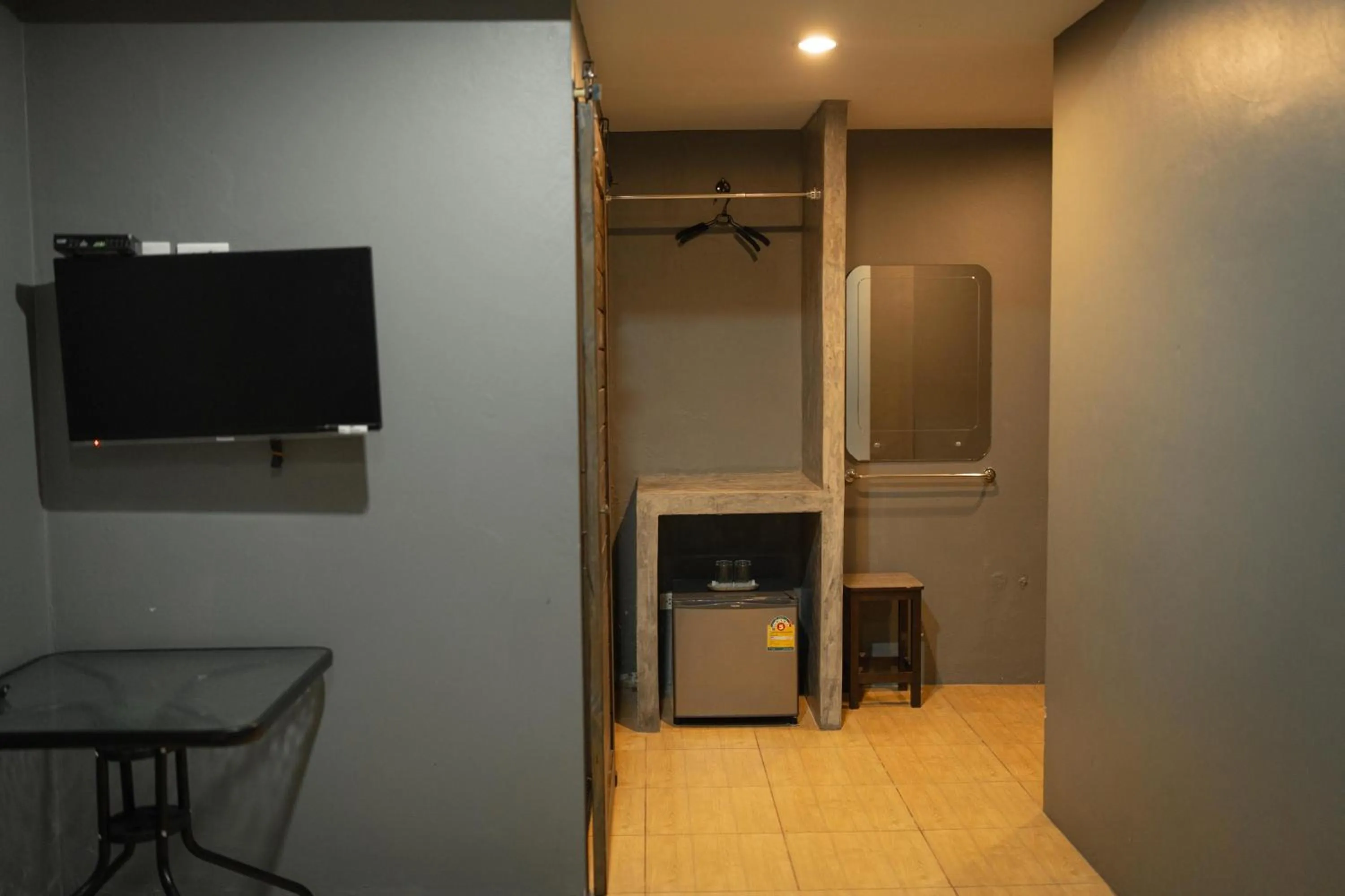 TV and multimedia in Baan Paea Guest House