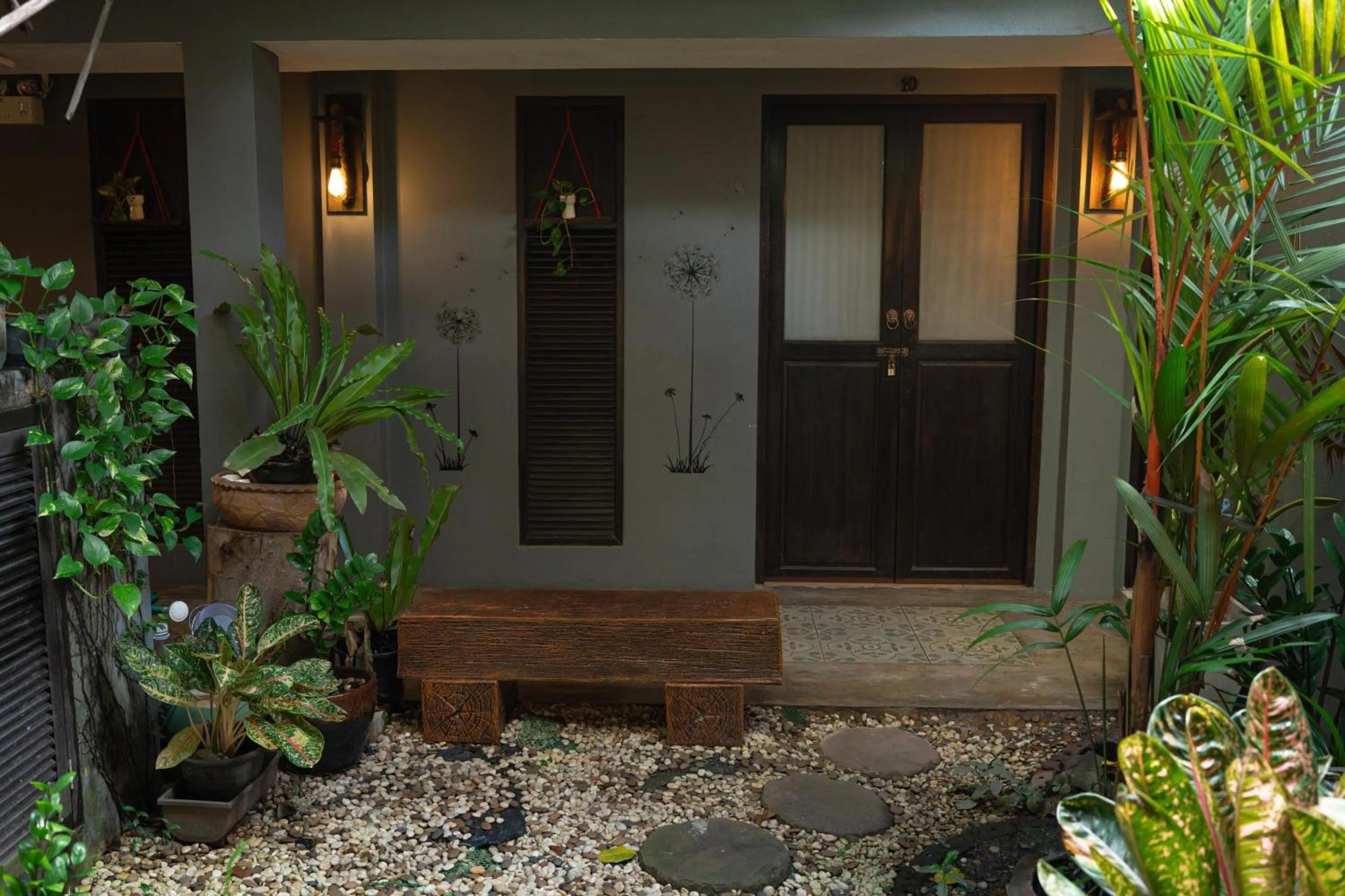 Garden in Baan Paea Guest House