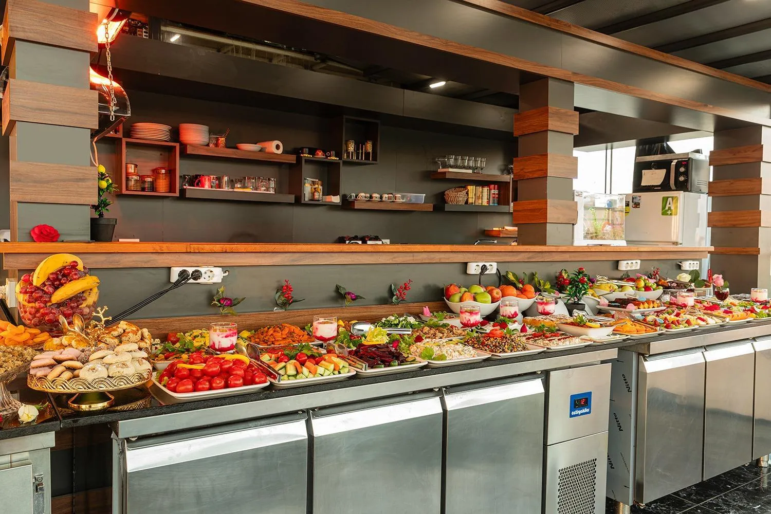 Buffet breakfast in Aristocrat Hotel