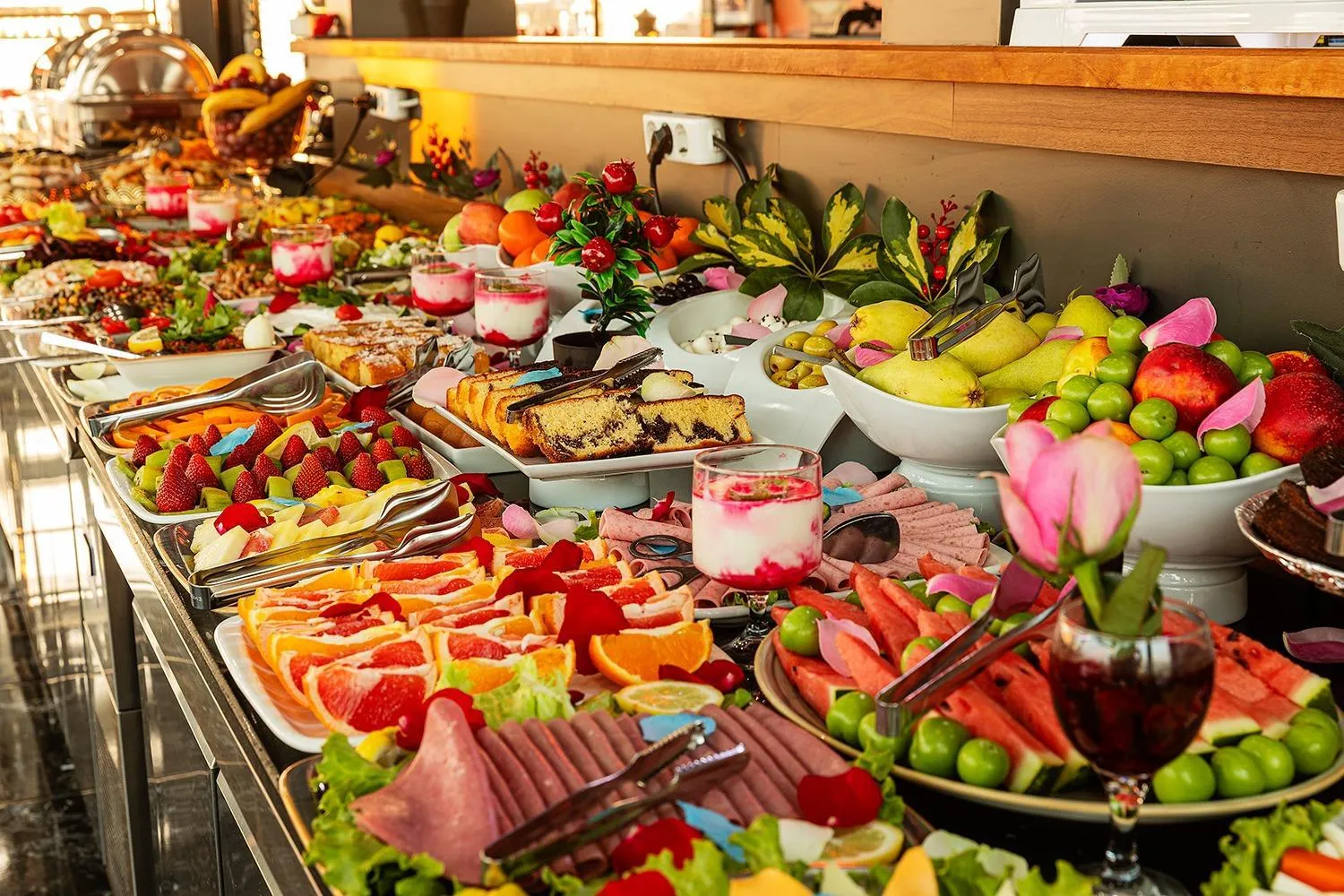 Buffet breakfast in Aristocrat Hotel