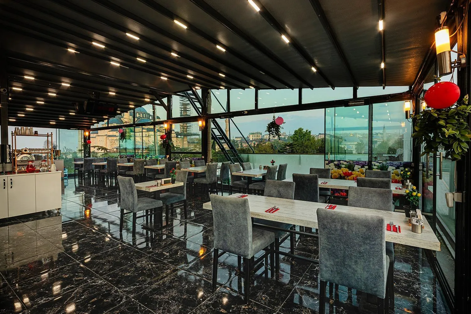 Breakfast in Aristocrat Hotel