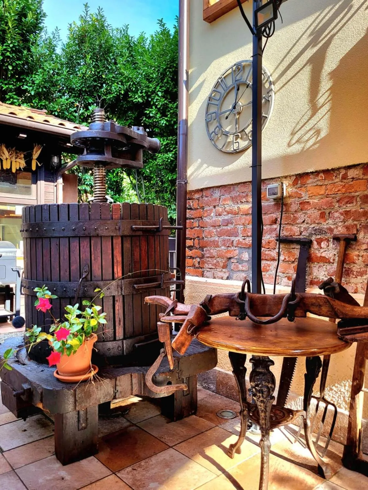 Patio in B&B Relais Cascina al Campaccio