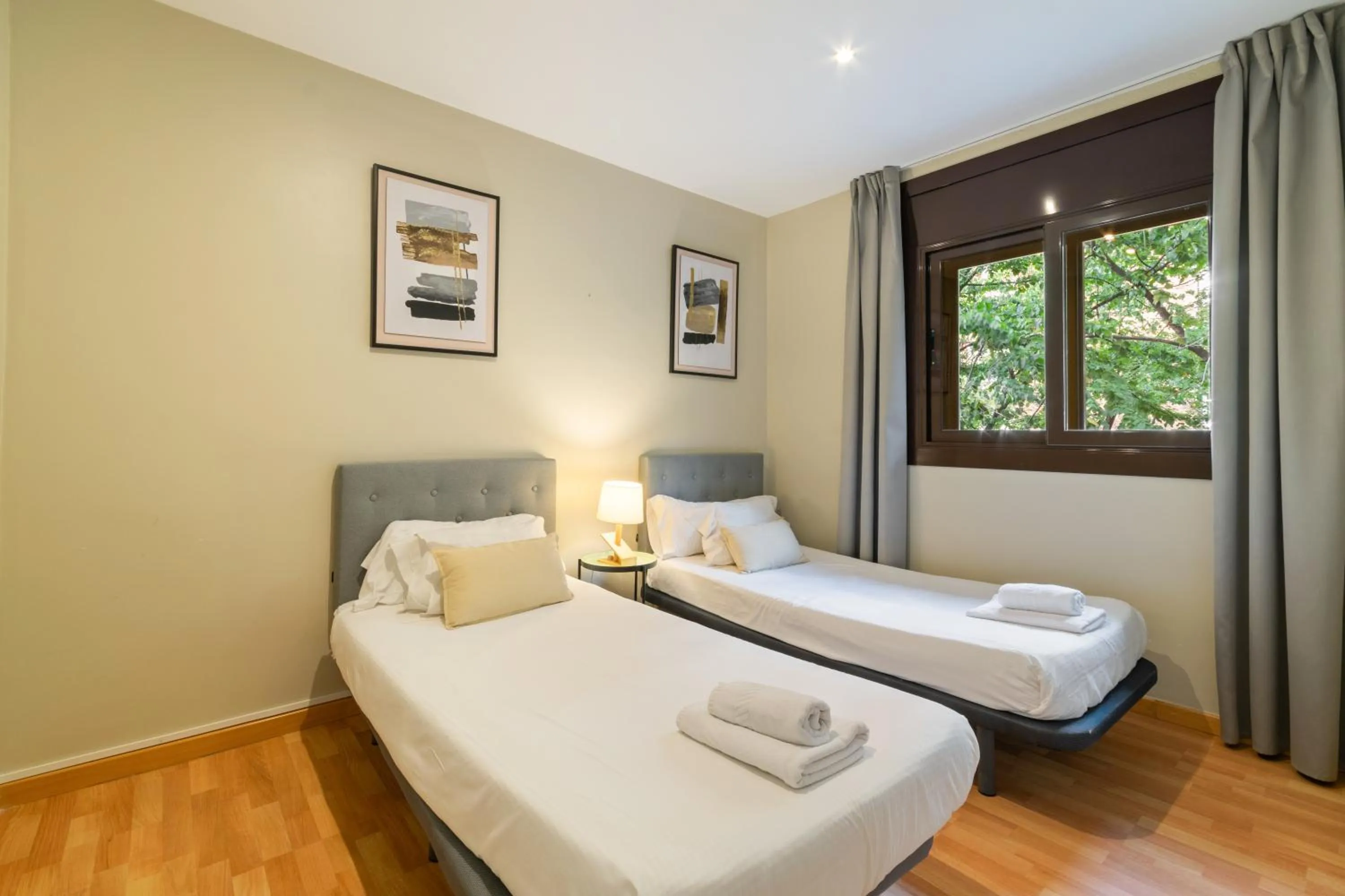 Bedroom, Bed in Suite Home Sagrada Familia