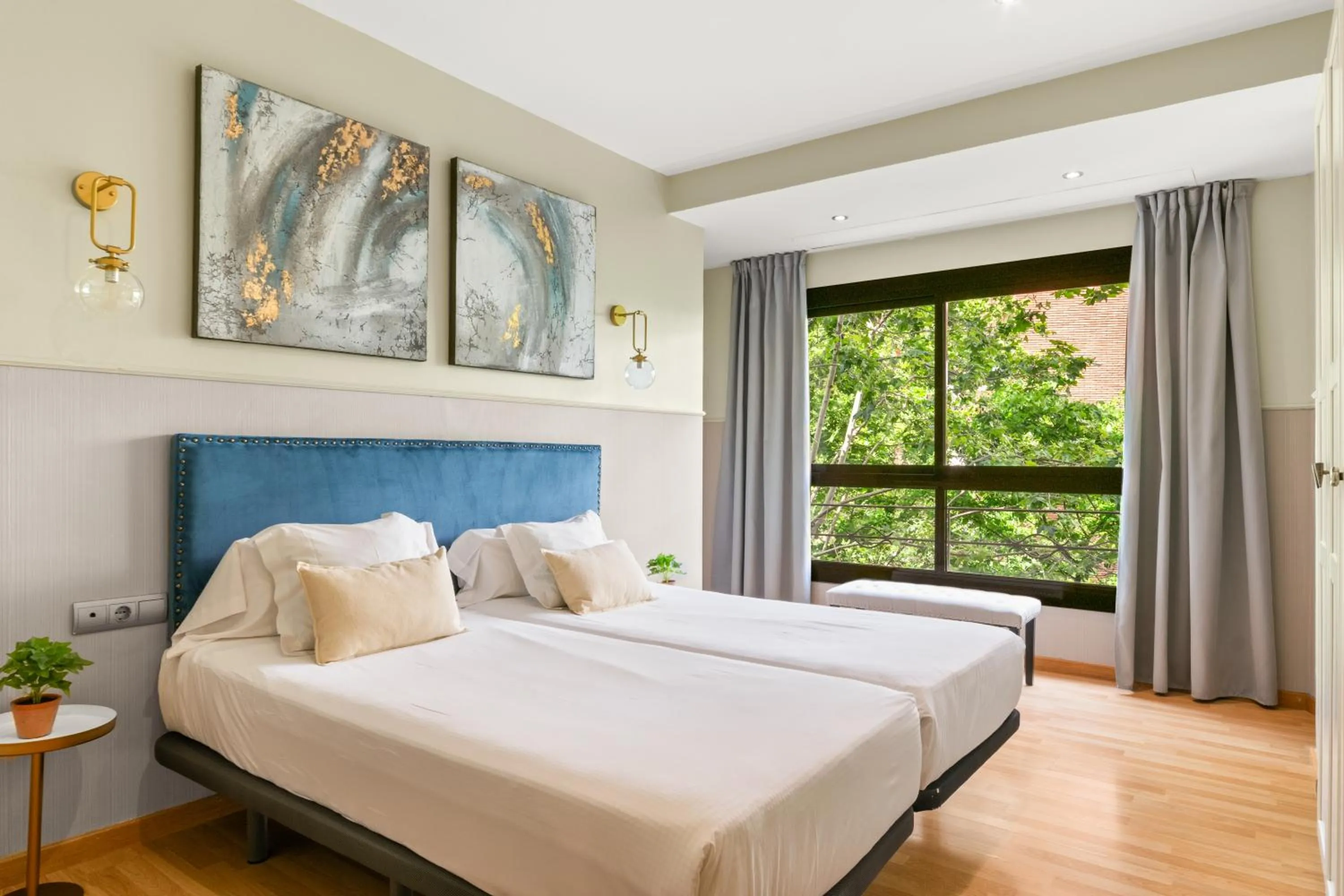 Bedroom, Bed in Suite Home Sagrada Familia