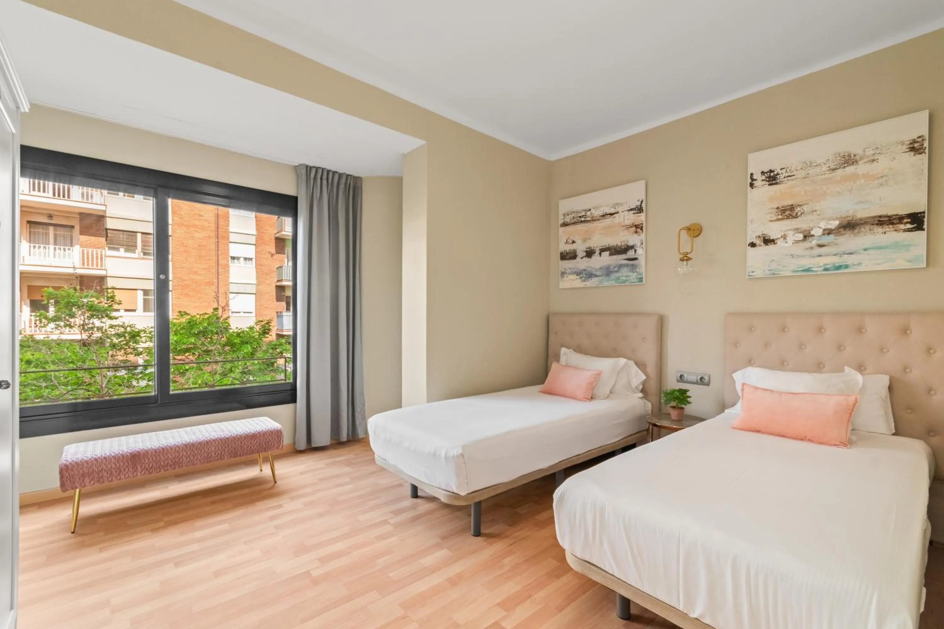 Bed in Suite Home Sagrada Familia