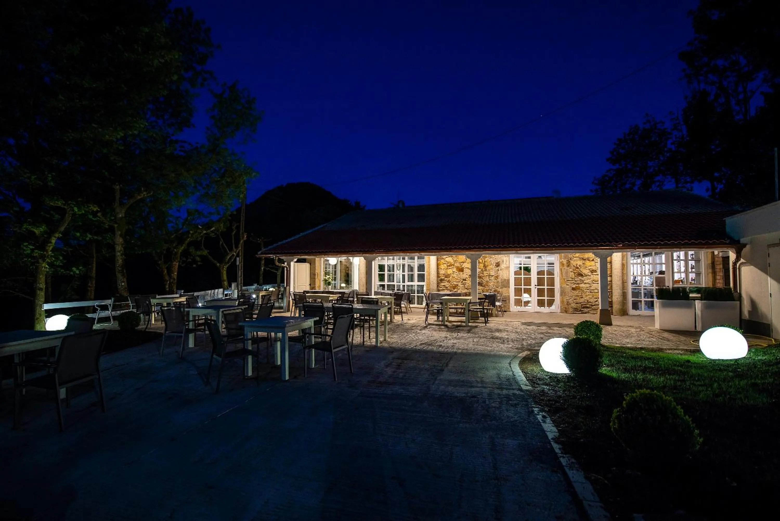 Property building in IXUA Hotela