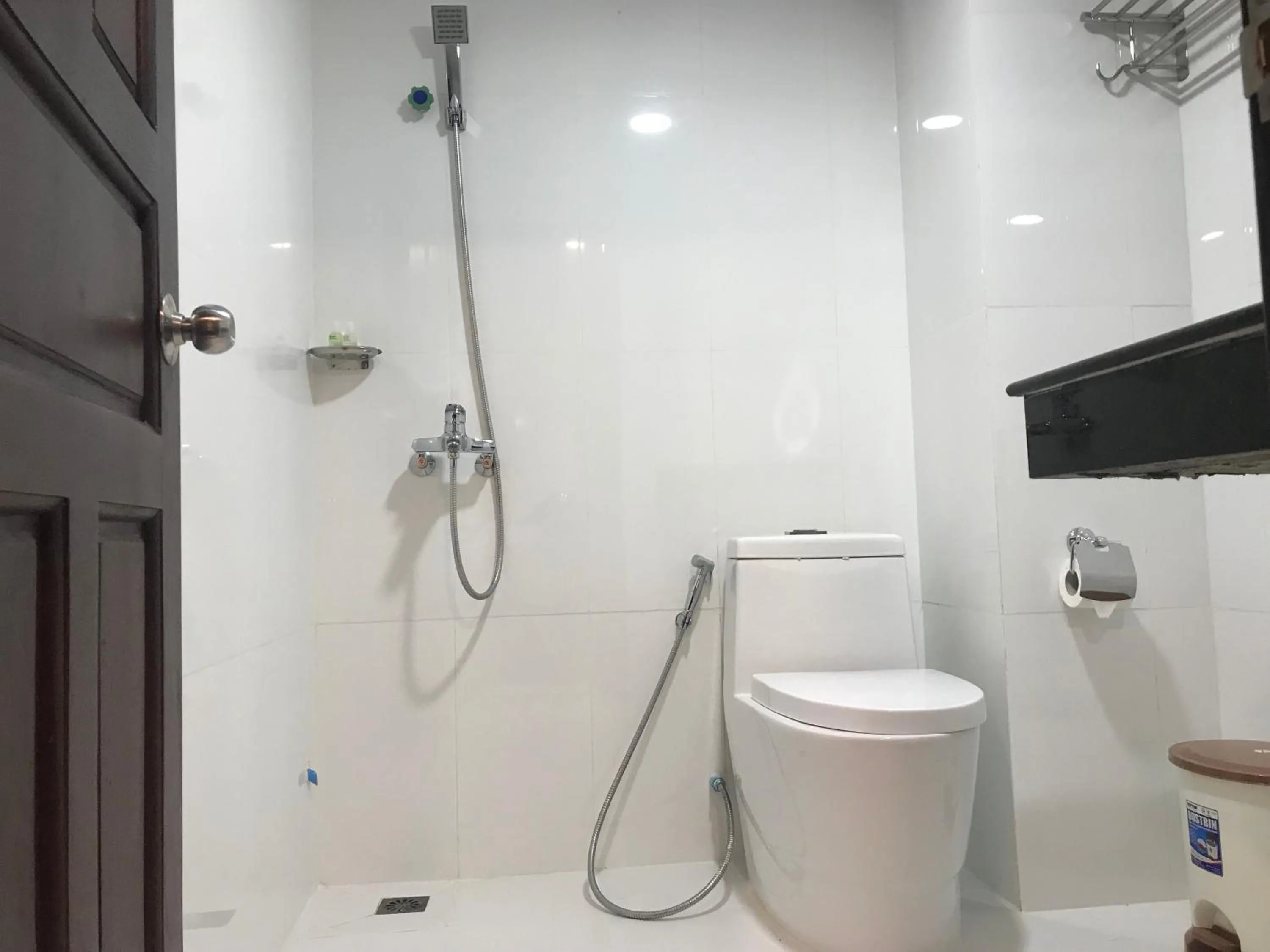 Shower in Apple Hotel Two - Near Phnom Penh Airport