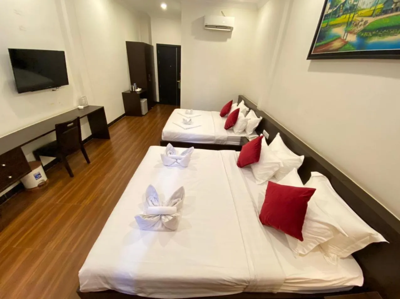 Bed in Apple Hotel Two - Near Phnom Penh Airport