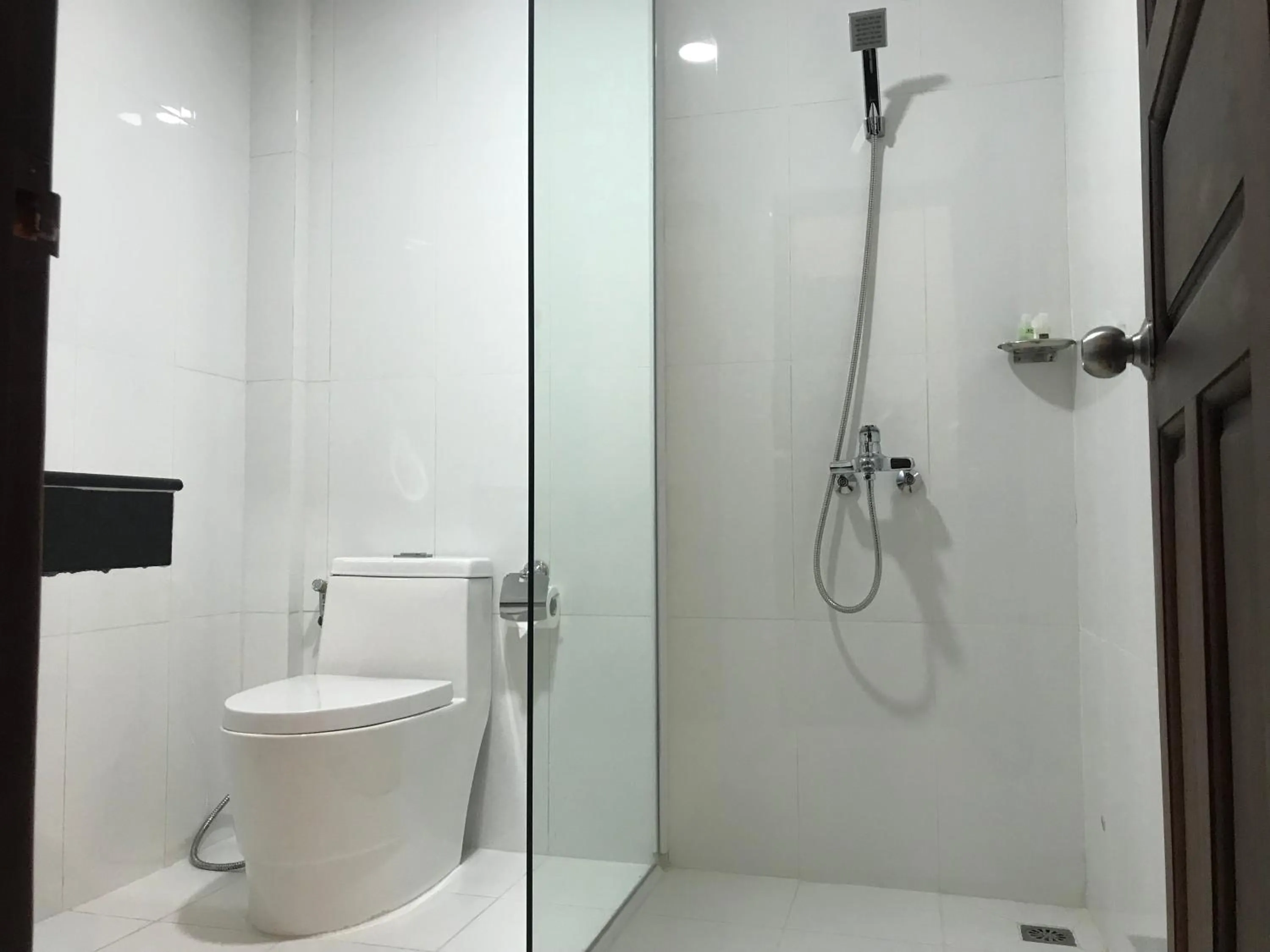 Shower in Apple Hotel Two - Near Phnom Penh Airport