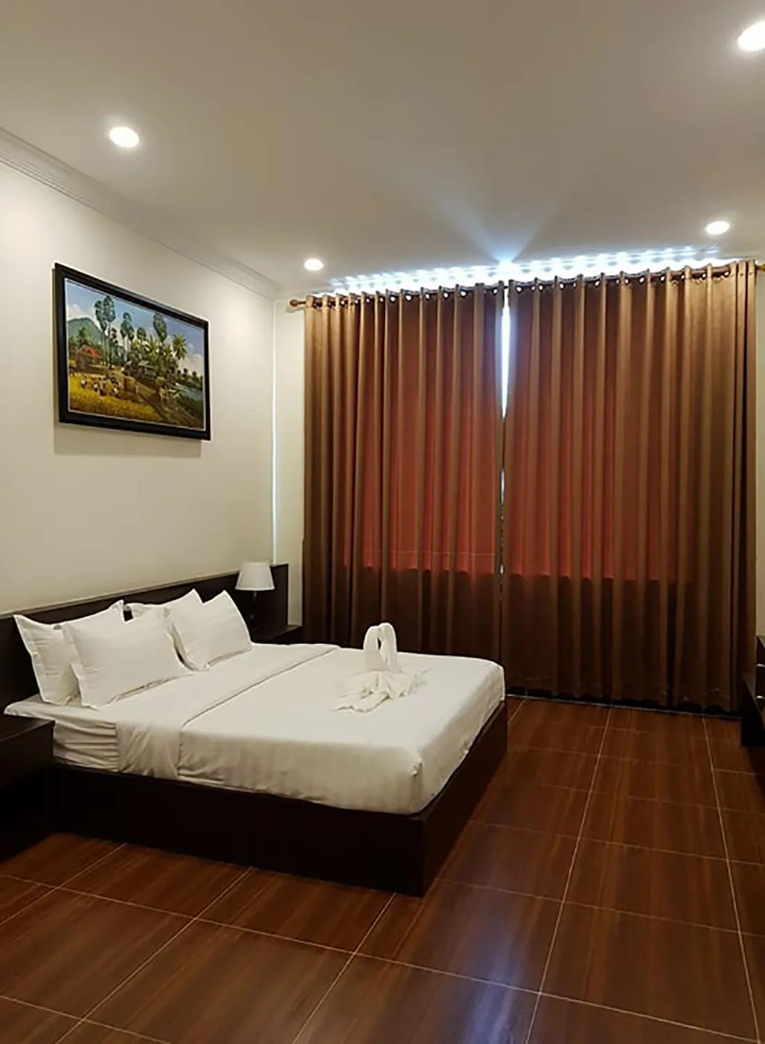 Bedroom, Bed in Apple Hotel Two - Near Phnom Penh Airport