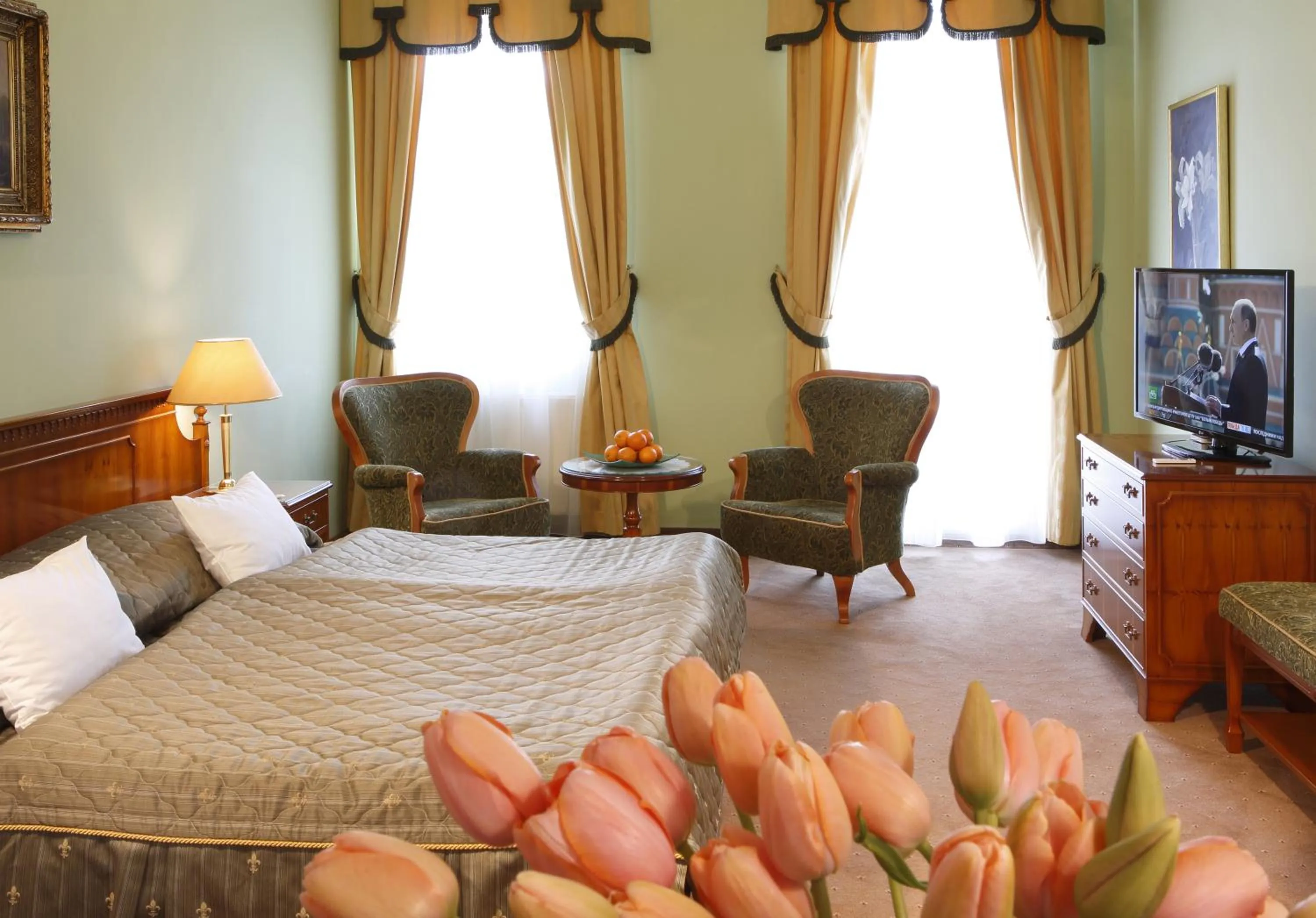 Bedroom, Bed in Bristol Georgy House