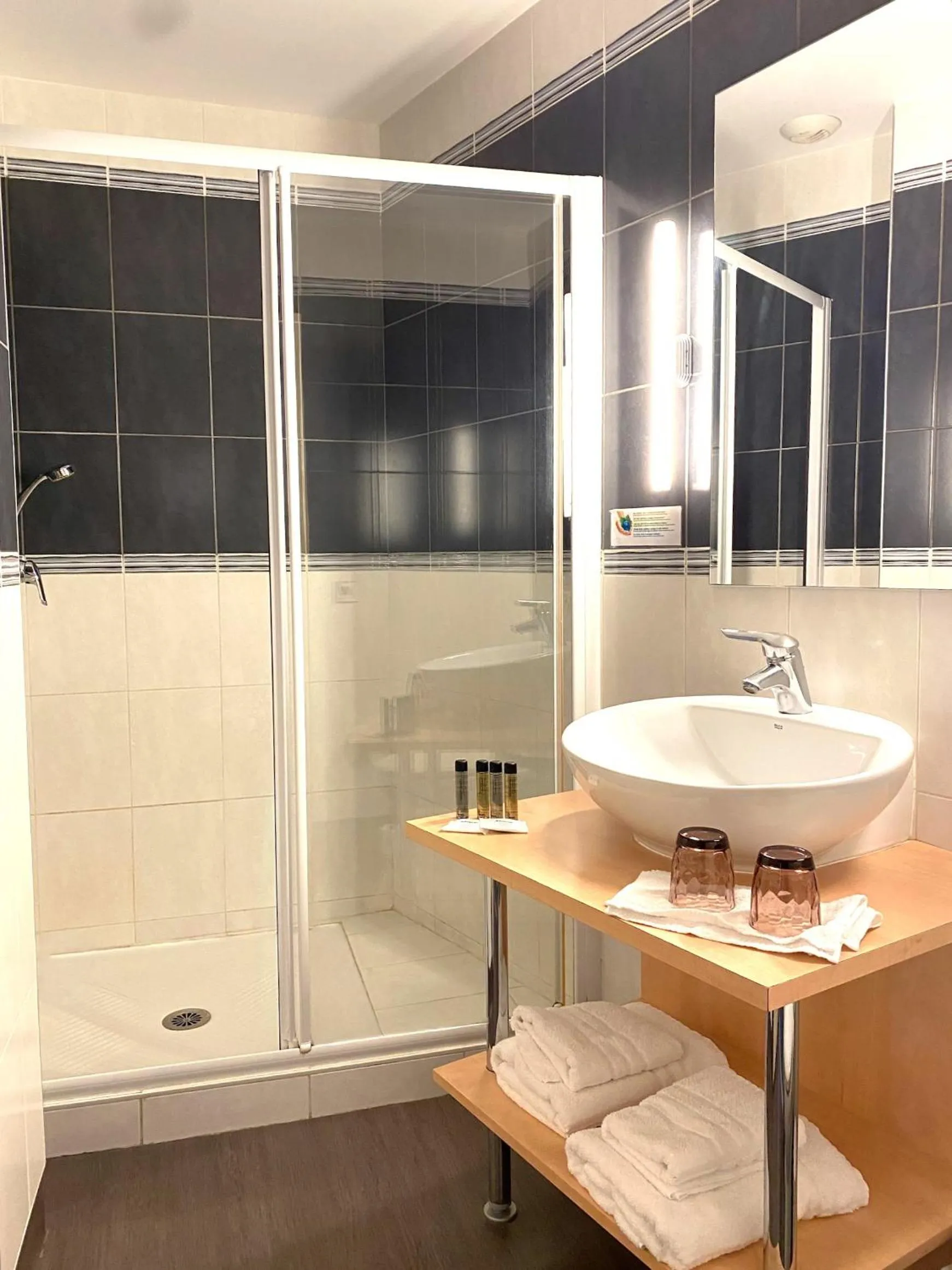 Logis Hôtel Le Bellevue