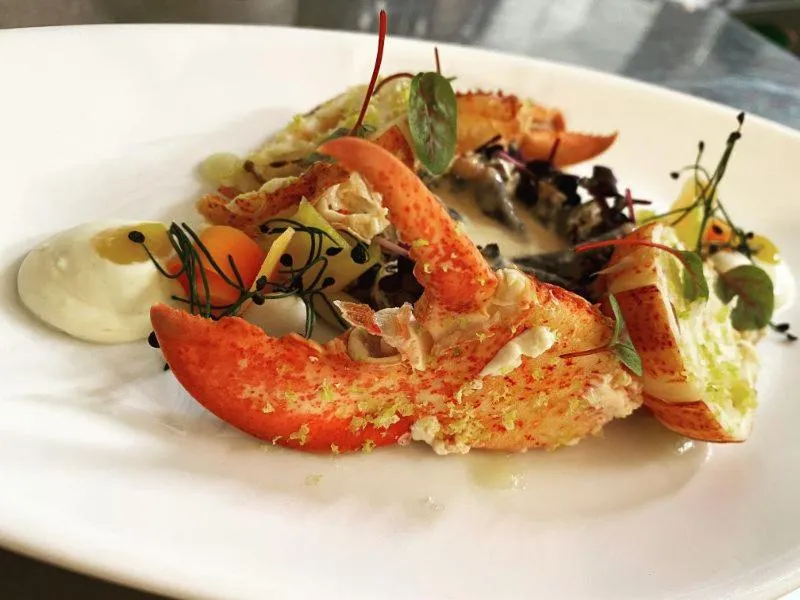 Restaurant/places to eat in Logis Hôtel Le Bellevue