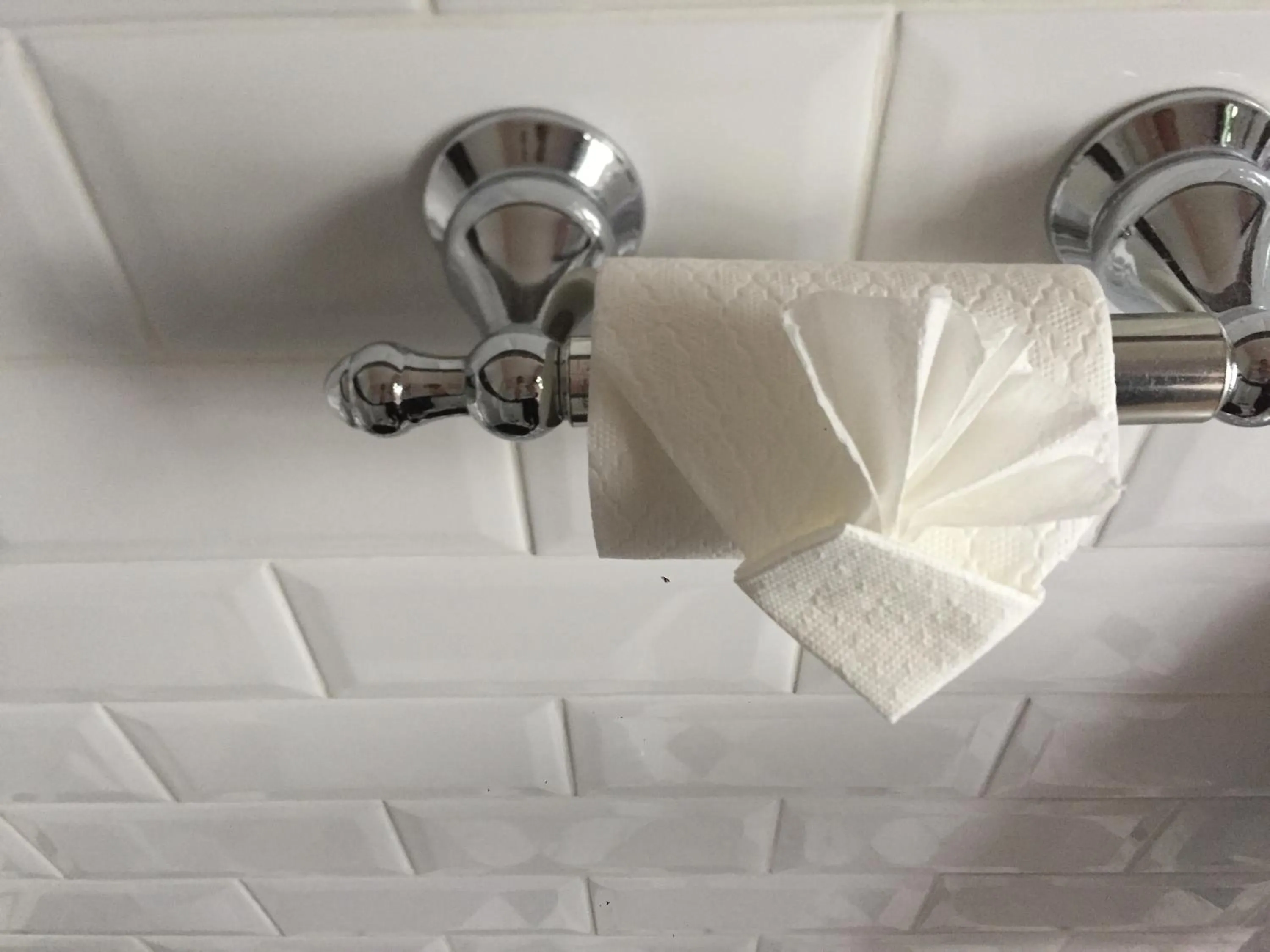 Bathroom in Grimscote Manor Hotel