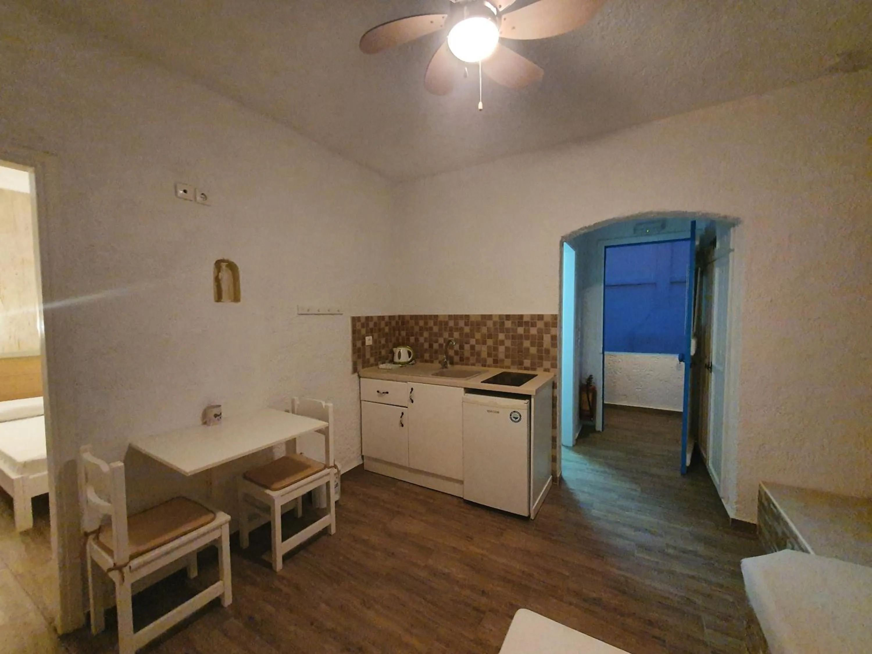 Kitchen or kitchenette, Bed in Elenis Studios