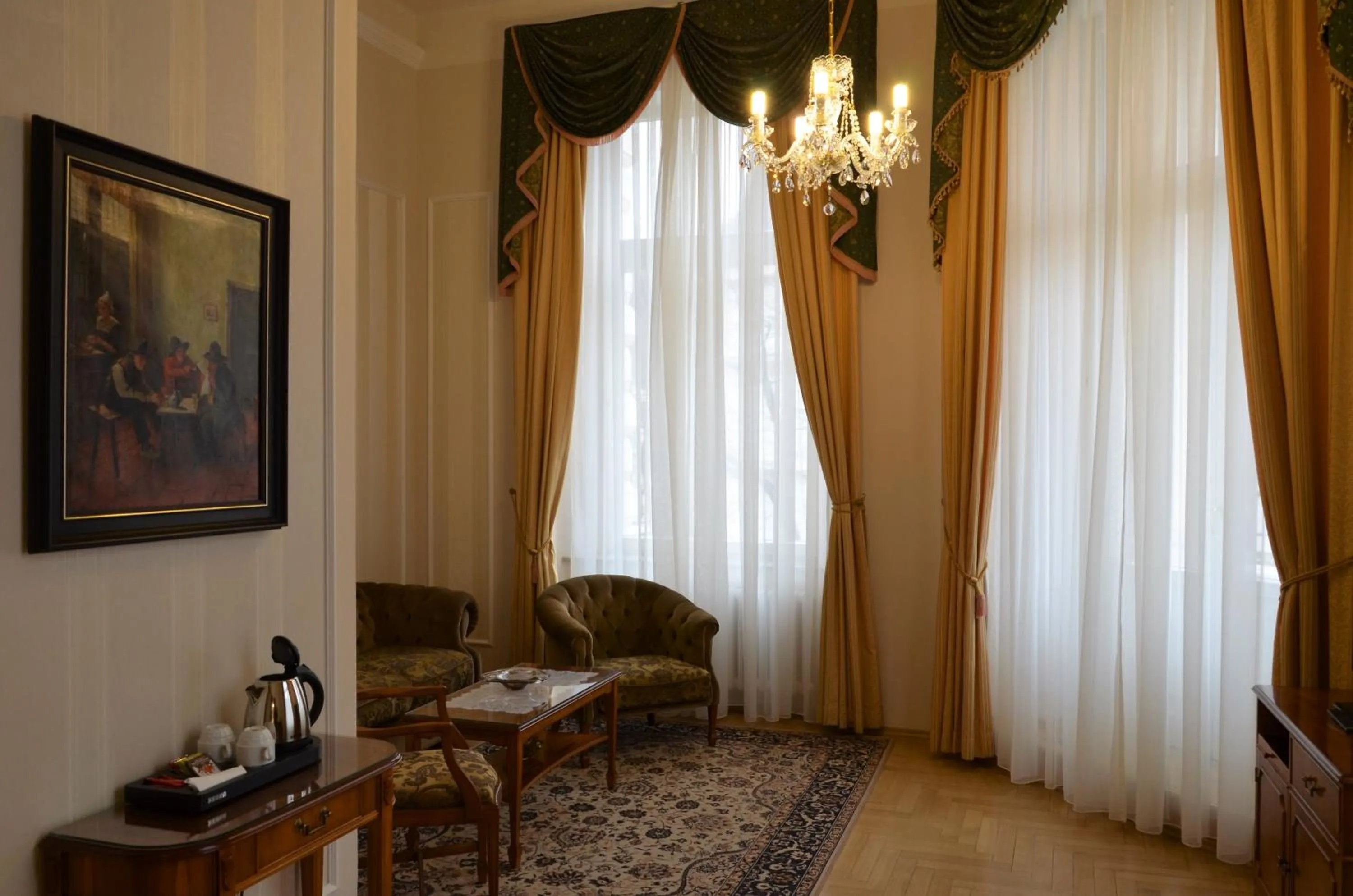 Living room in Bristol Palace