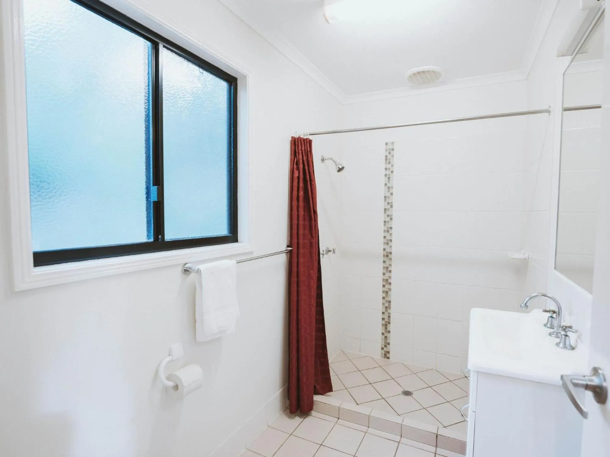 Bathroom in BIG4 Cania Gorge Holiday Park