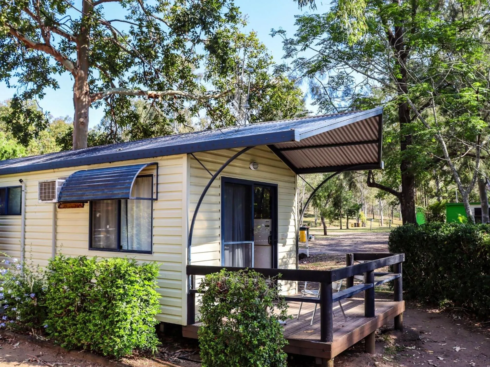 Garden view in BIG4 Cania Gorge Holiday Park