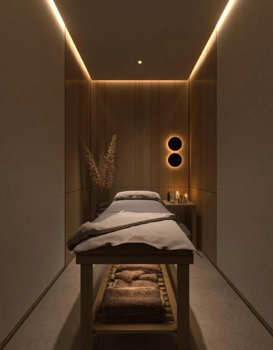 Hot Tub, Bed in Golden Royal Hotel & SPA