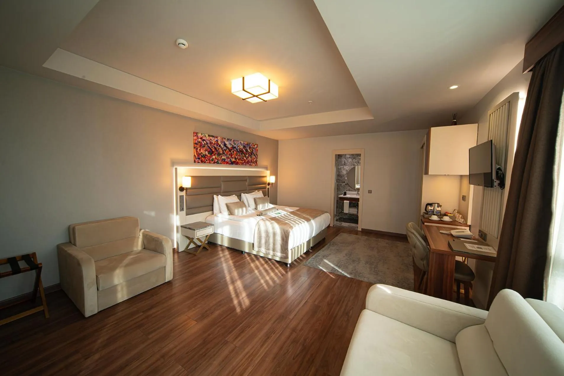 Bed in Golden Royal Hotel & SPA