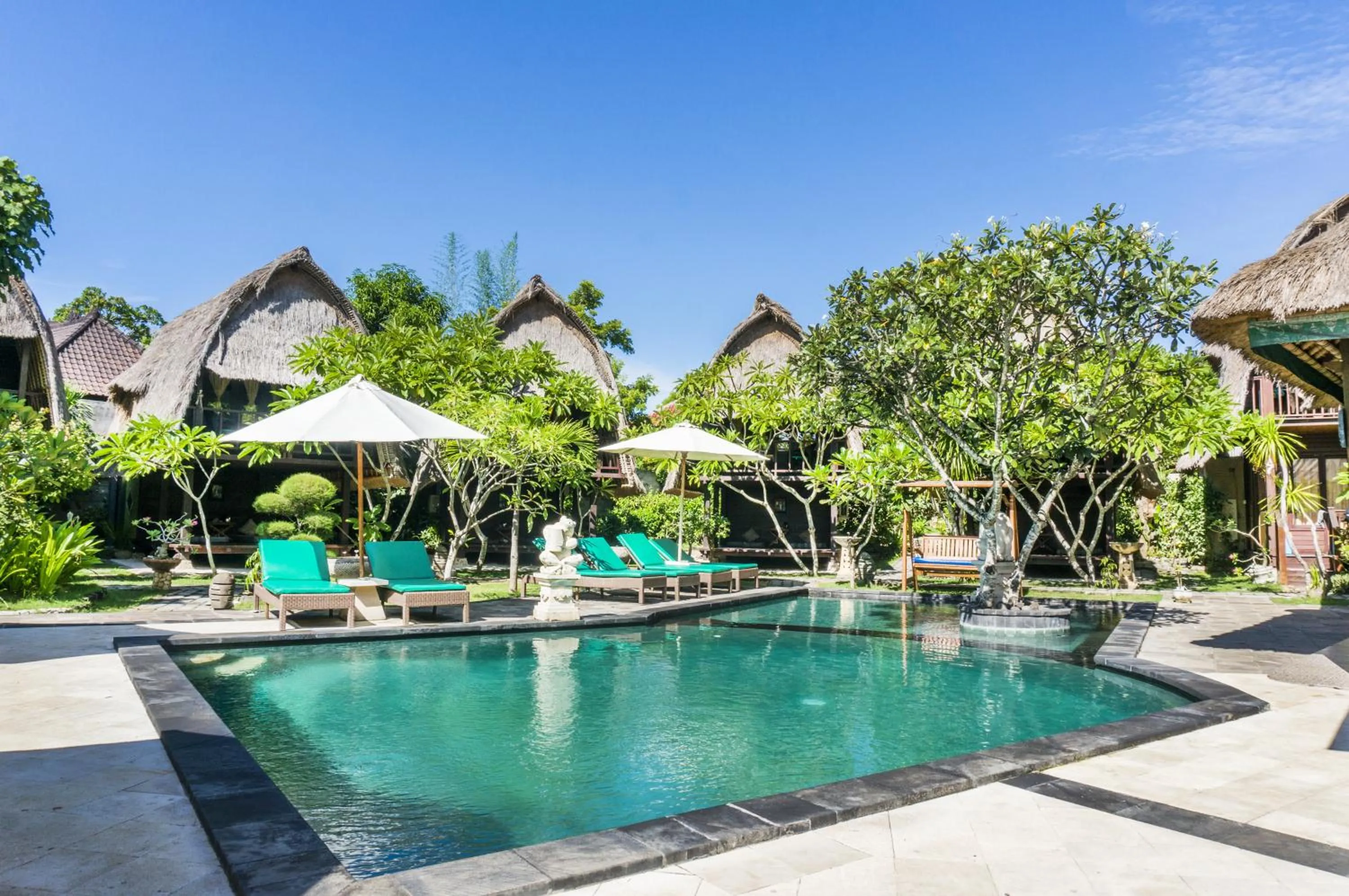 Pool view in Nanuk's Bungalows