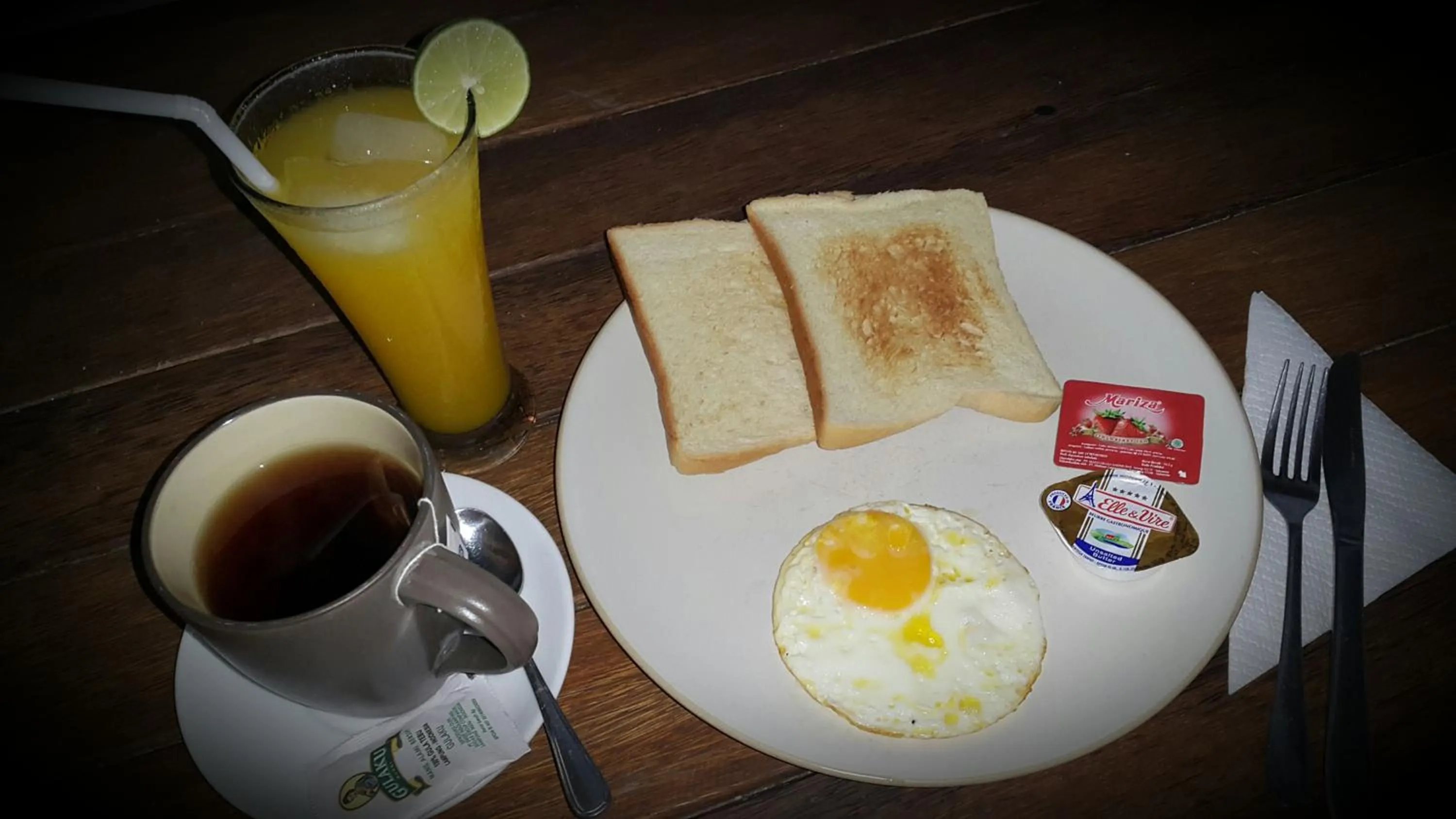 Breakfast in Bungalow No 7