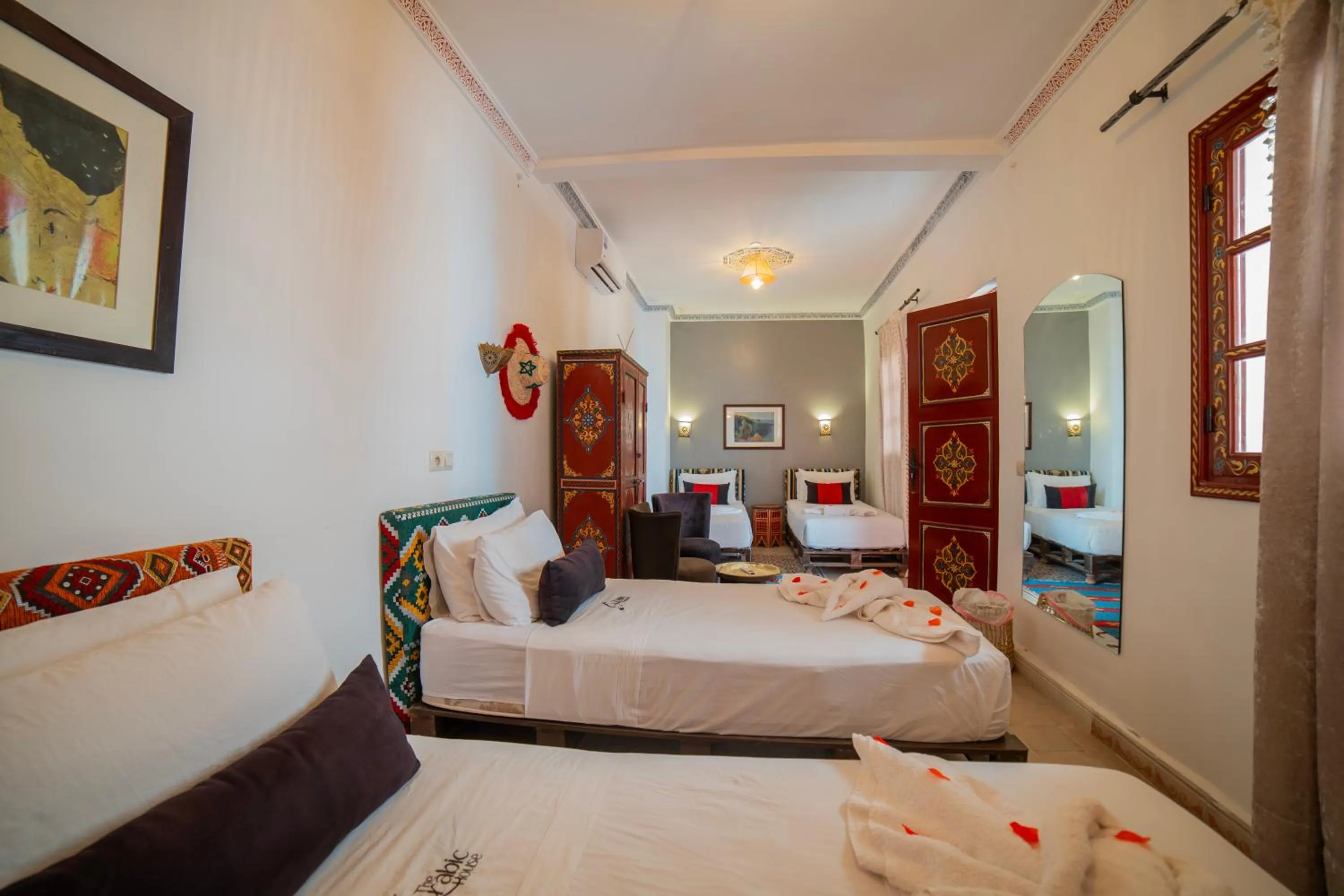 Bed in Riad Arabic House & Spa