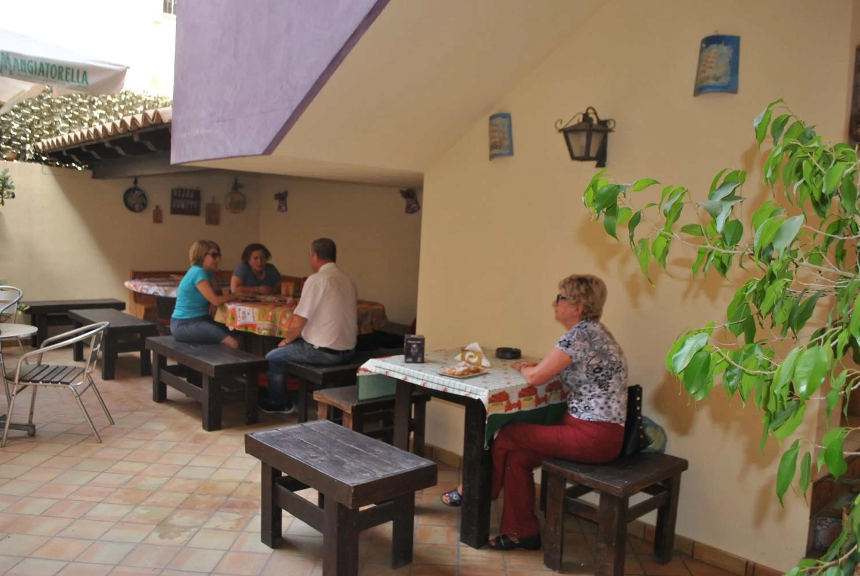 group of guests in B&B Ippocampo