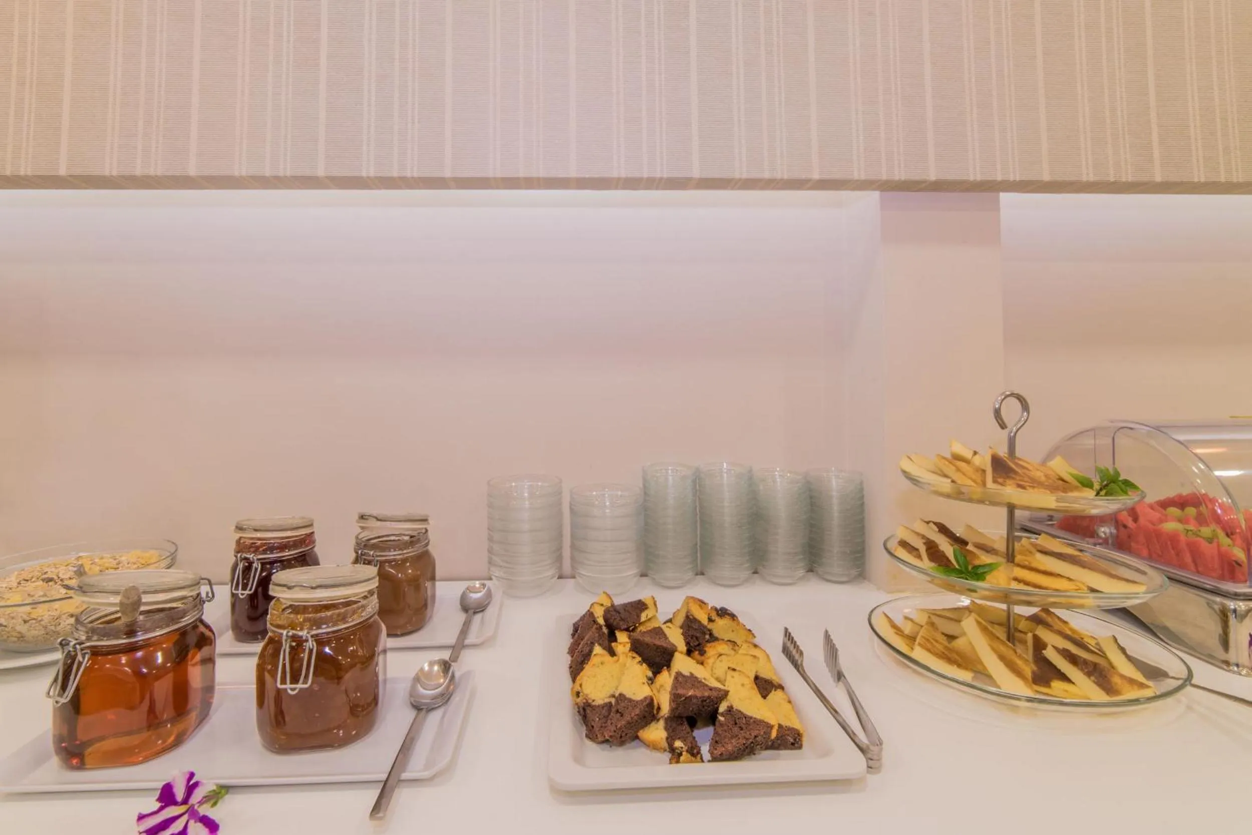 Buffet breakfast in Hotel Palmyra