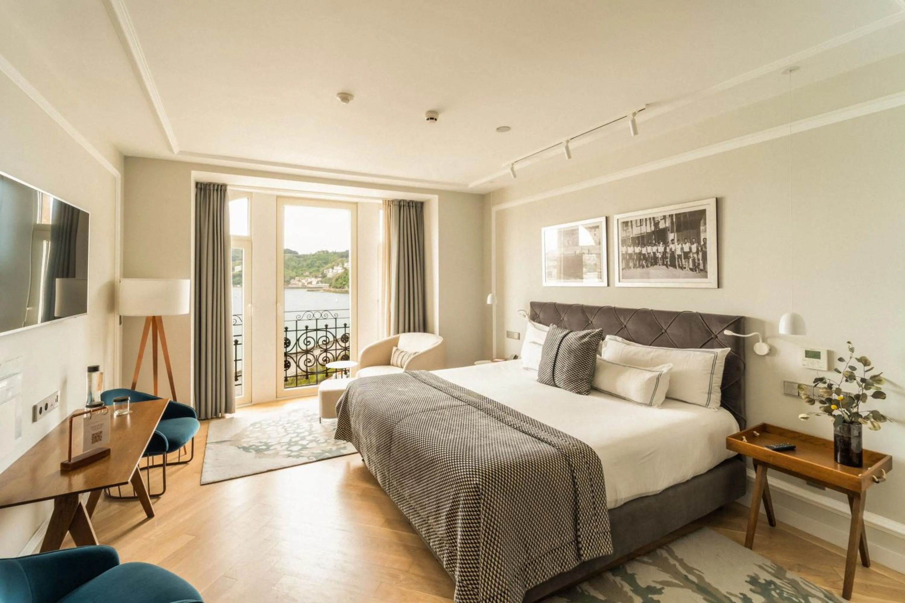 Bed in Lasala Plaza Hotel - Adults Only