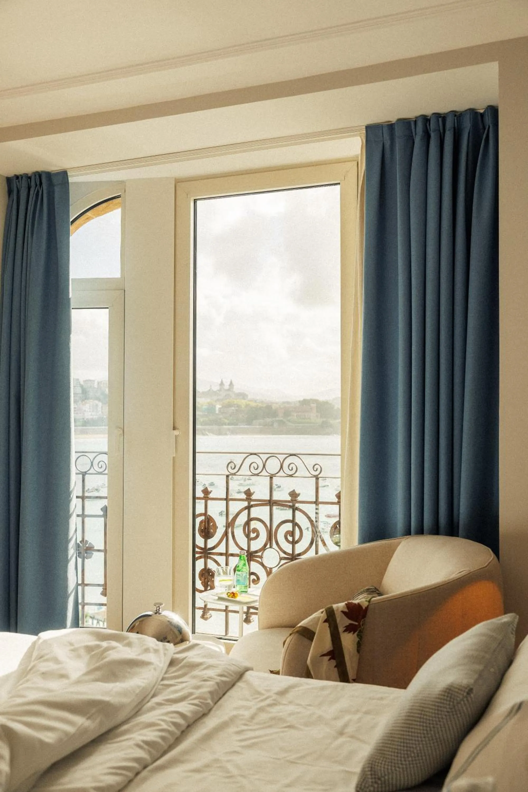 Bed in Lasala Plaza Hotel - Adults Only