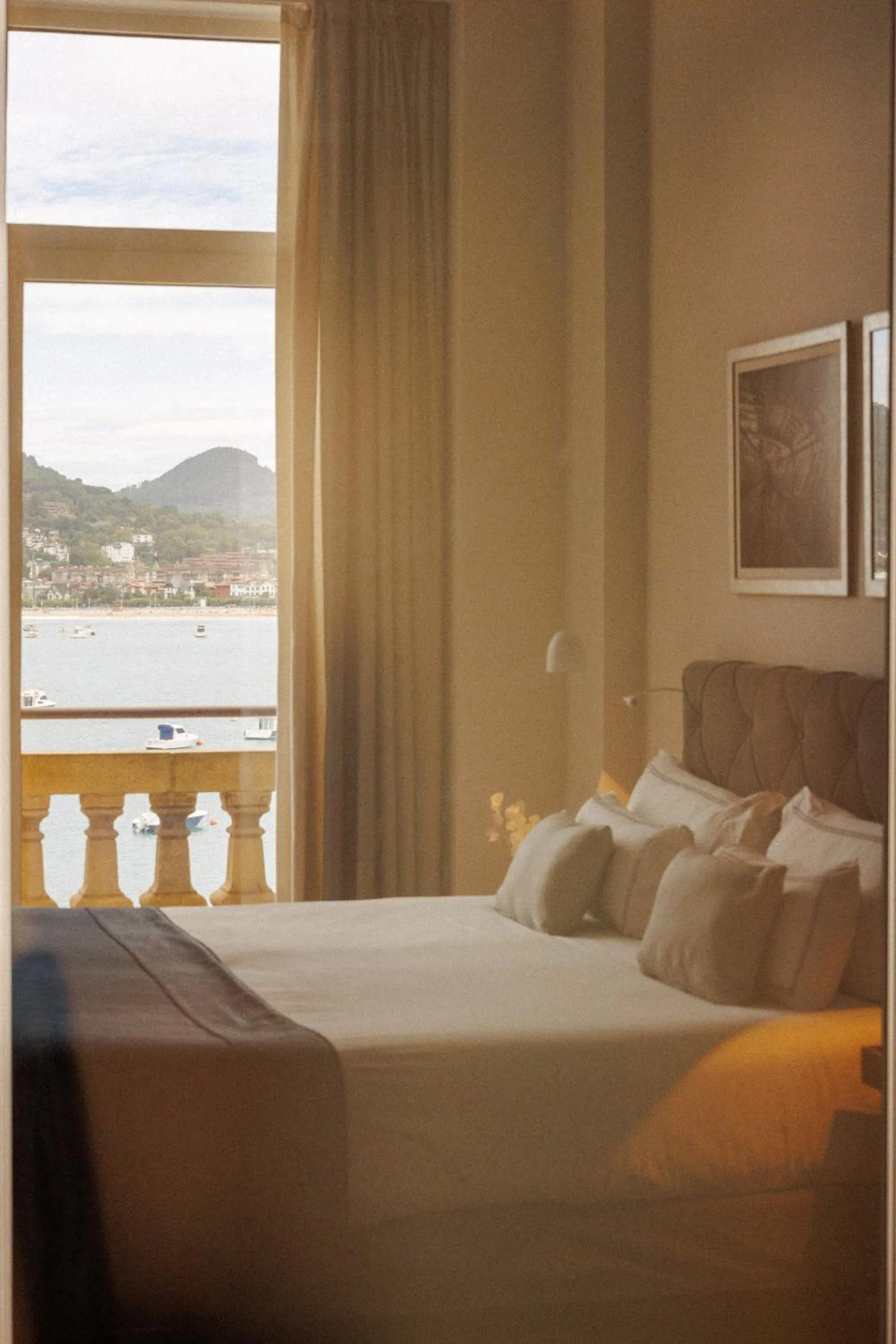 Bed in Lasala Plaza Hotel - Adults Only