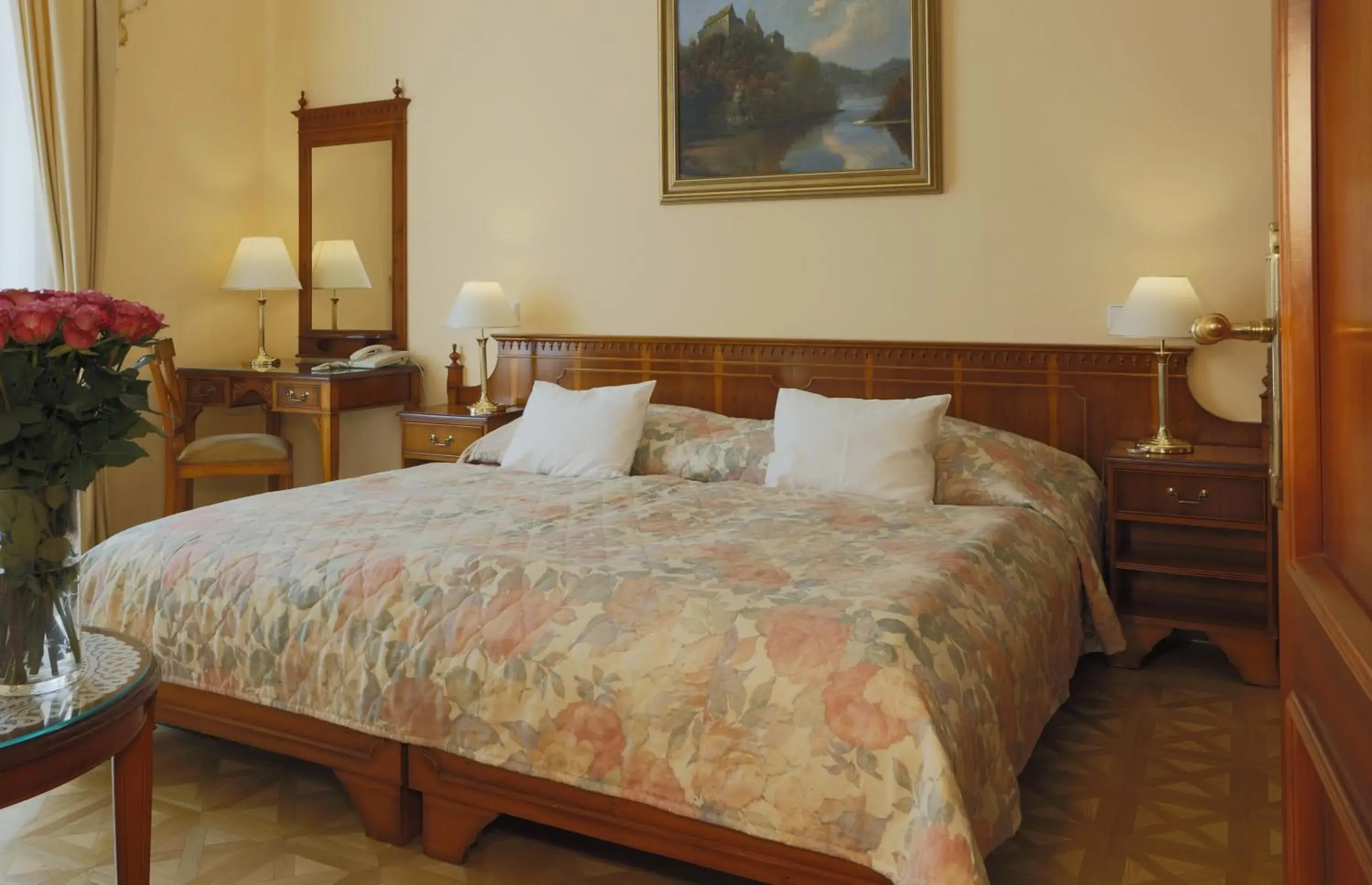 Suite - single occupancy in Bristol Kralovska Vila Suite - single occupancy in Bristol Kralovska Vila