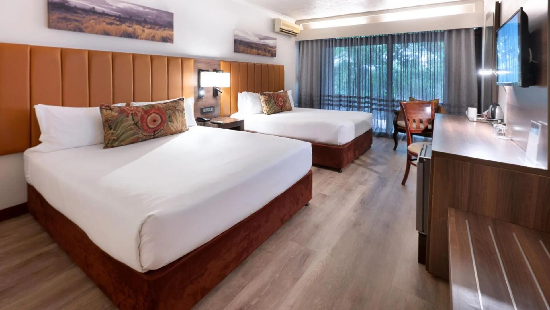 Bed in ANEW Hotel Hluhluwe