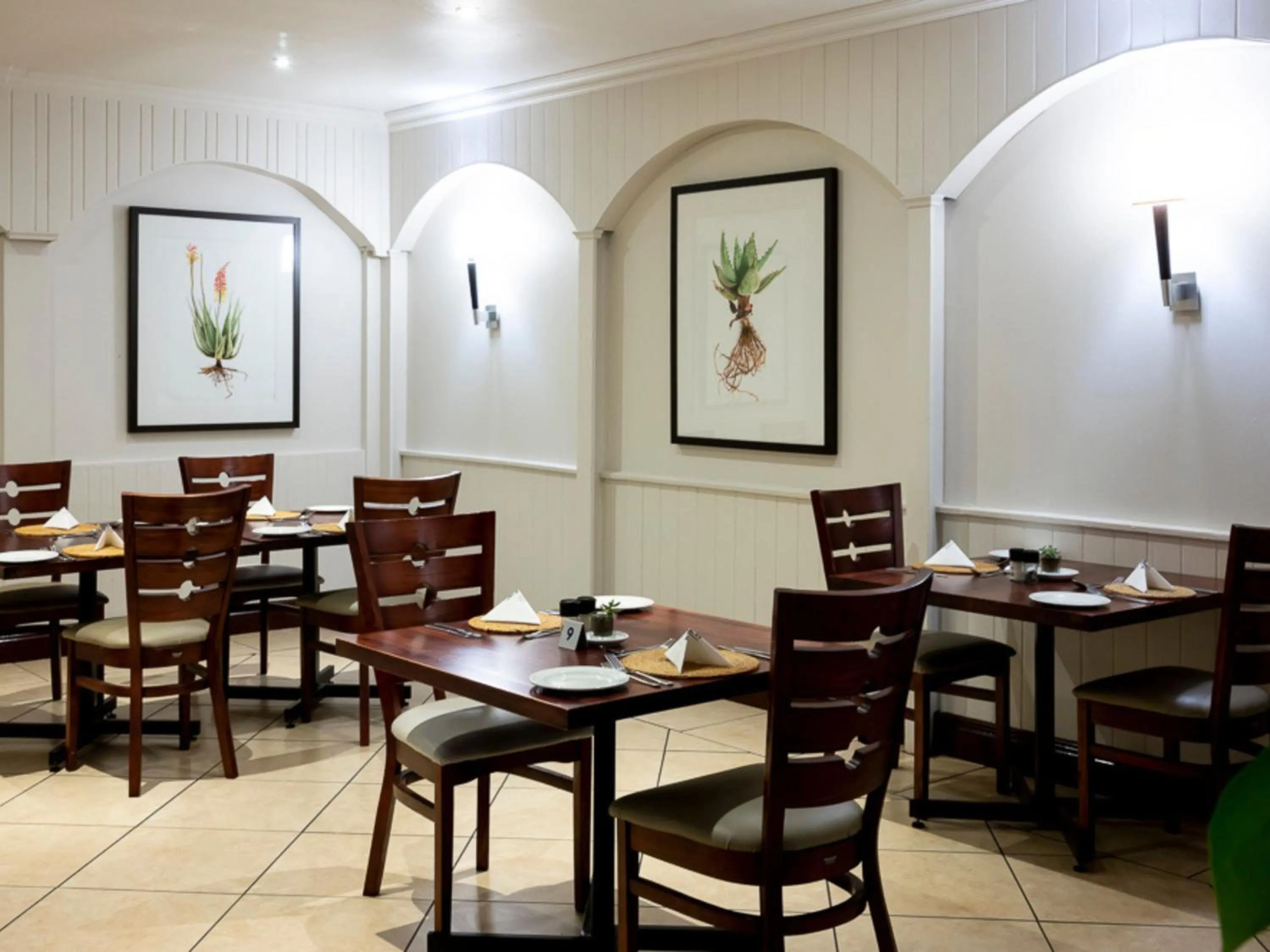 Restaurant/places to eat in ANEW Hotel Hluhluwe