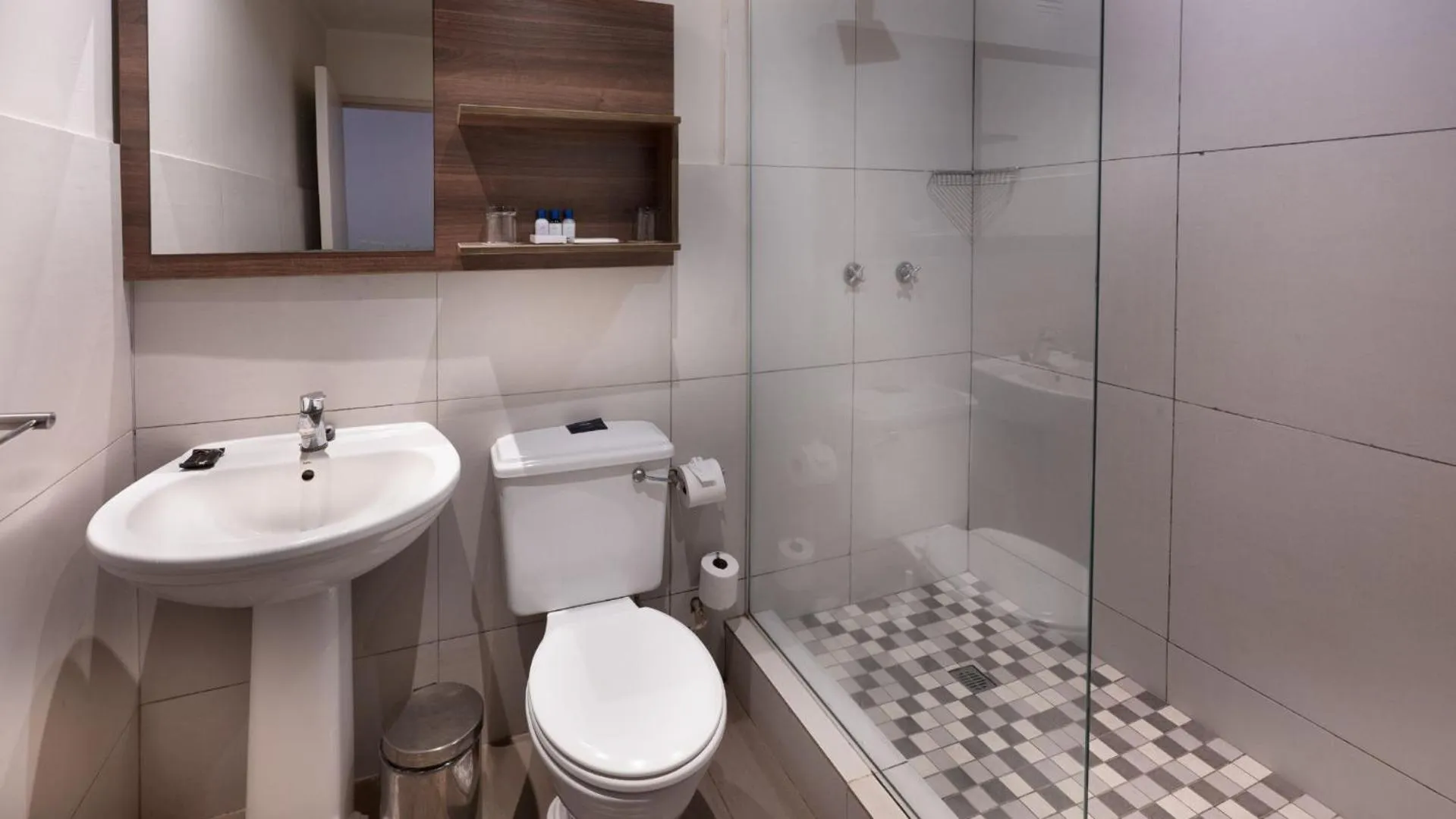 Toilet in ANEW Hotel Hluhluwe