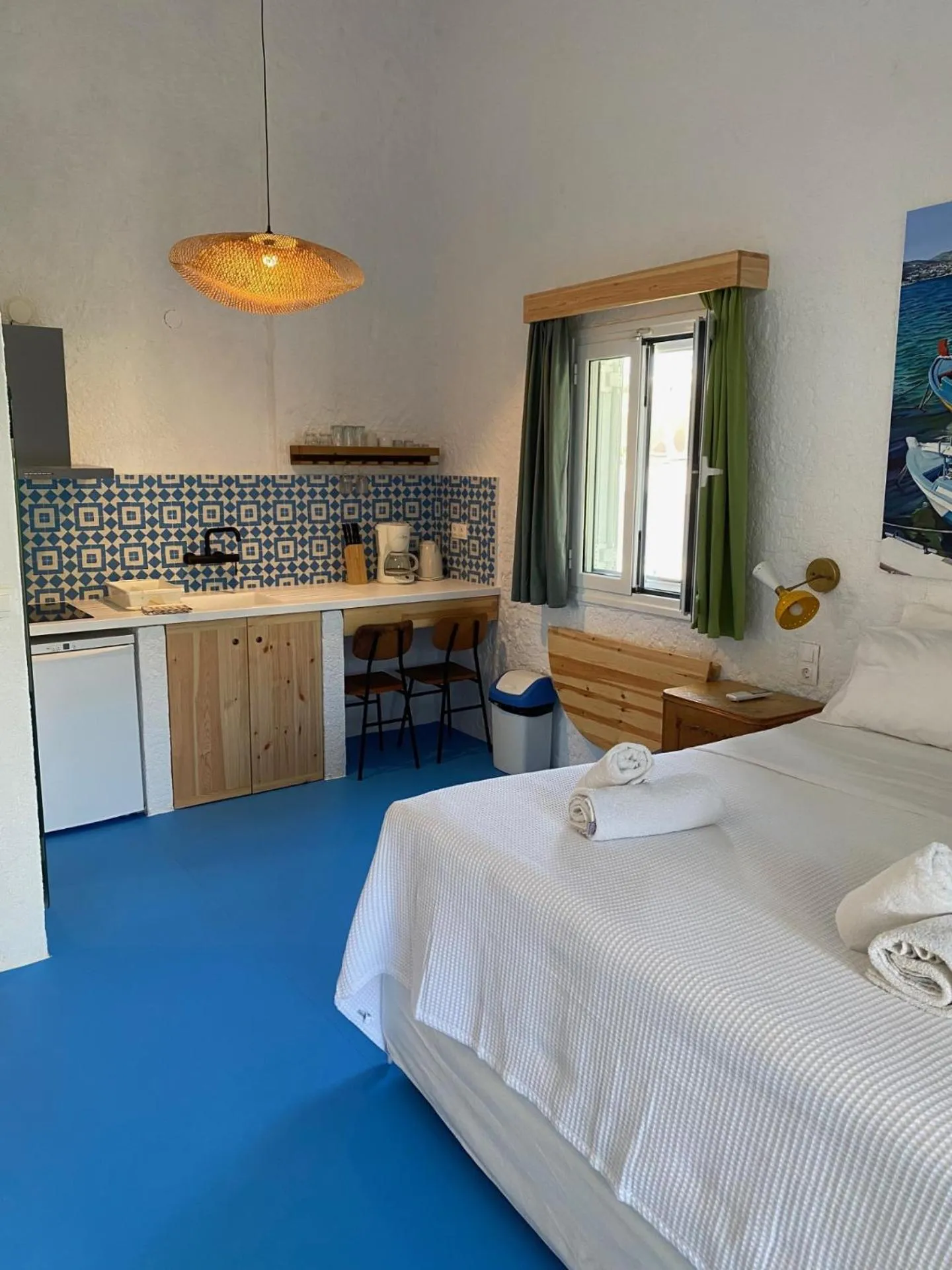 kitchen, Bed in Manolis' House