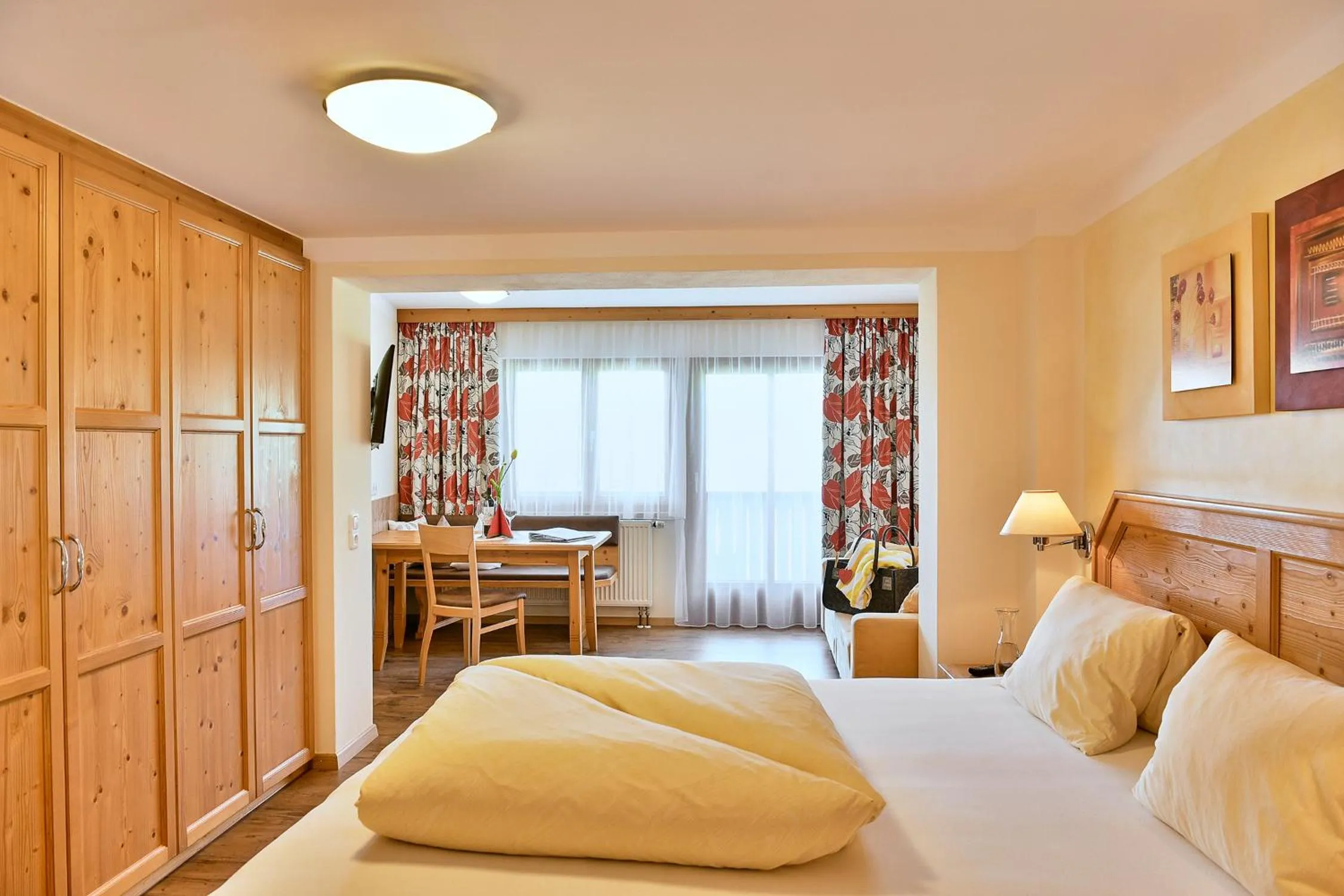 Photo of the whole room, Bed in Stockingers Guest House