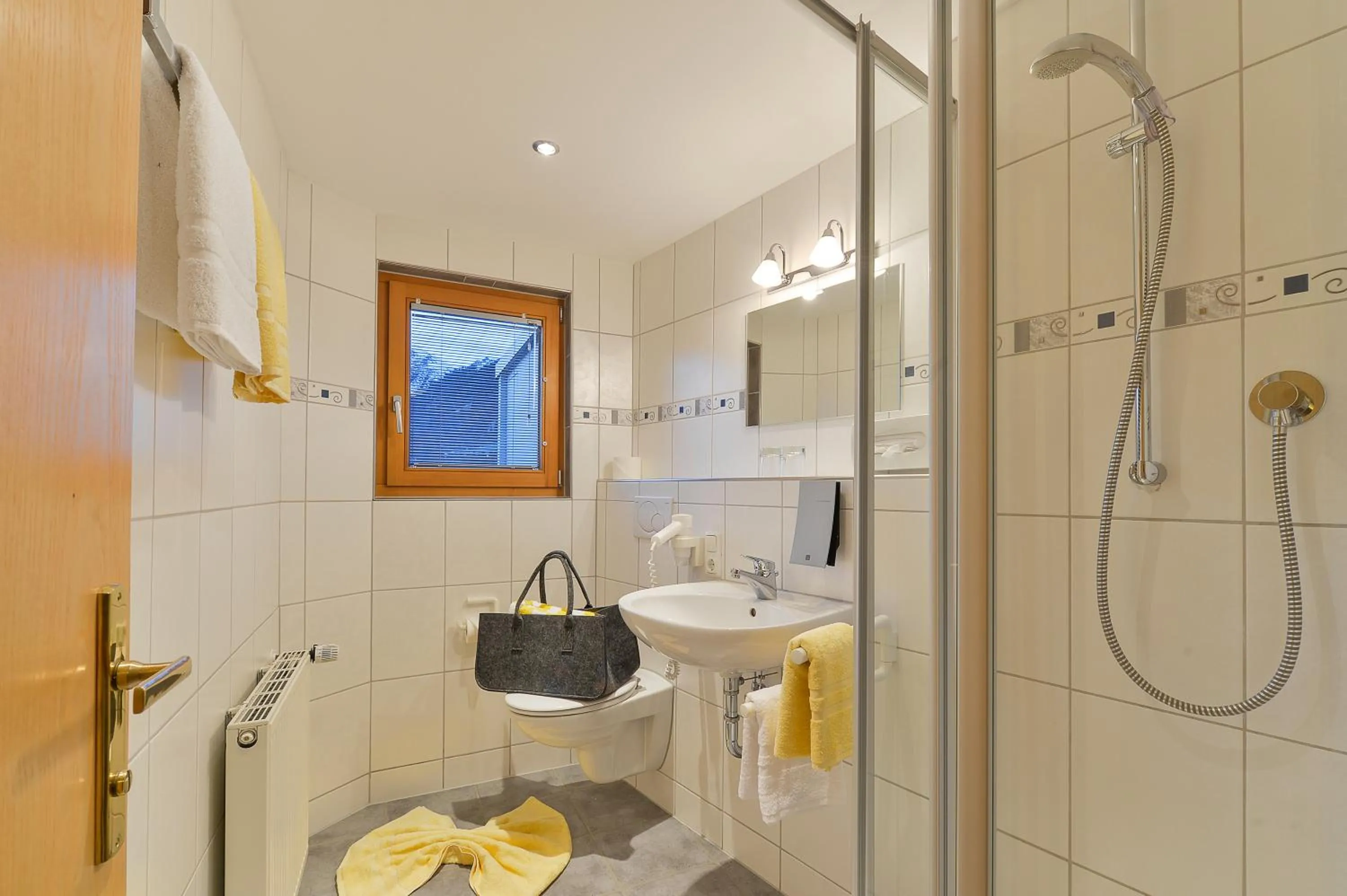 Bathroom in Stockingers Guest House