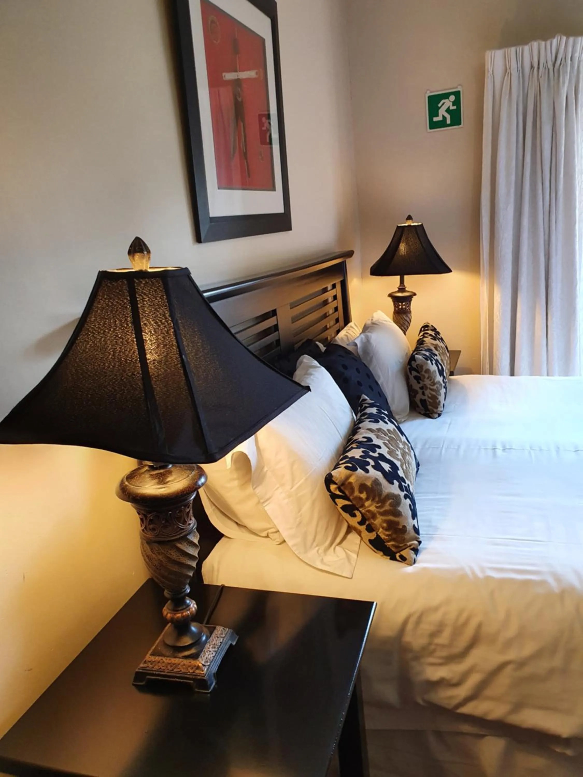 Bed in 7th Street Guesthouse