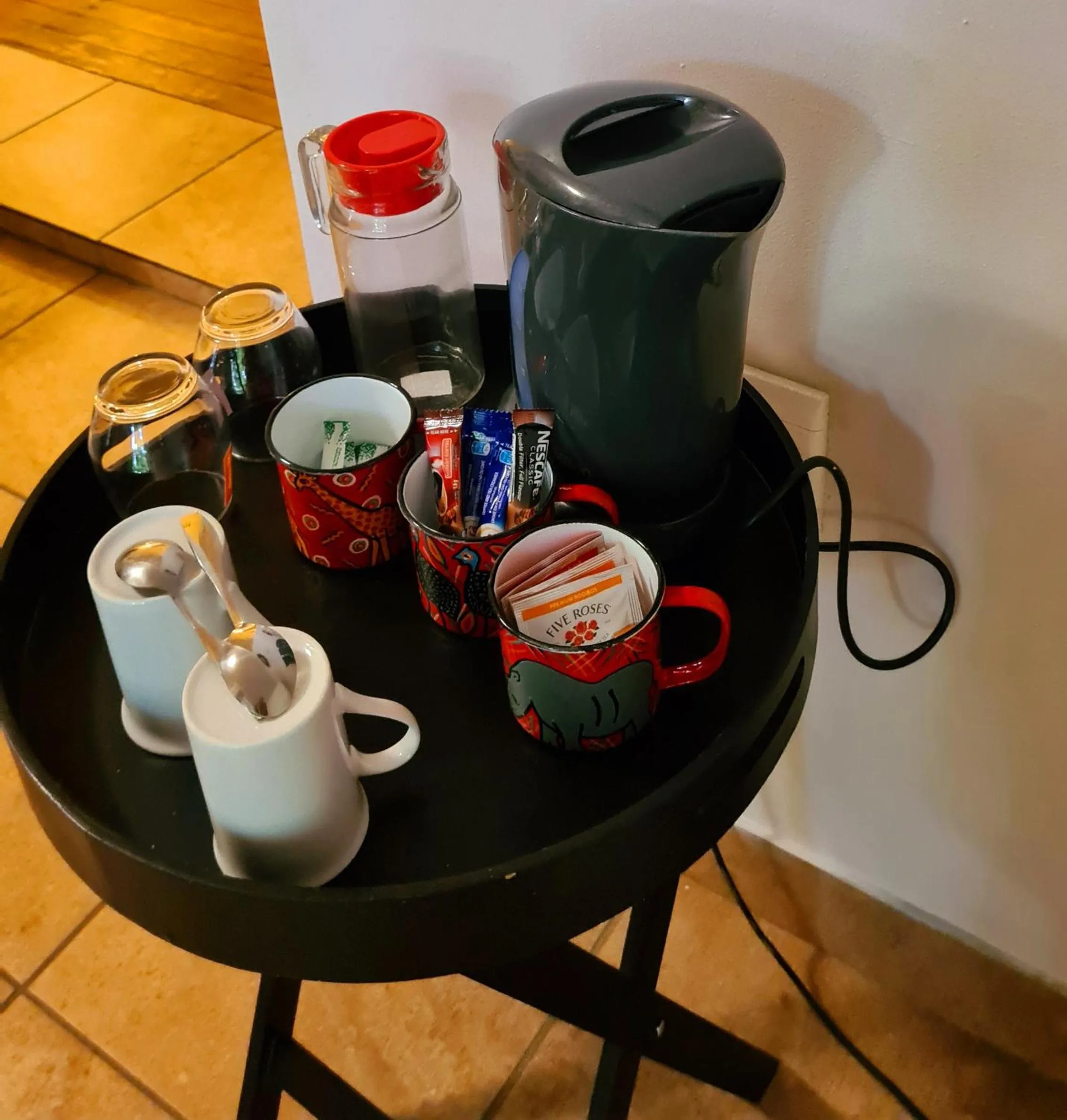 Coffee/tea facilities in 7th Street Guesthouse