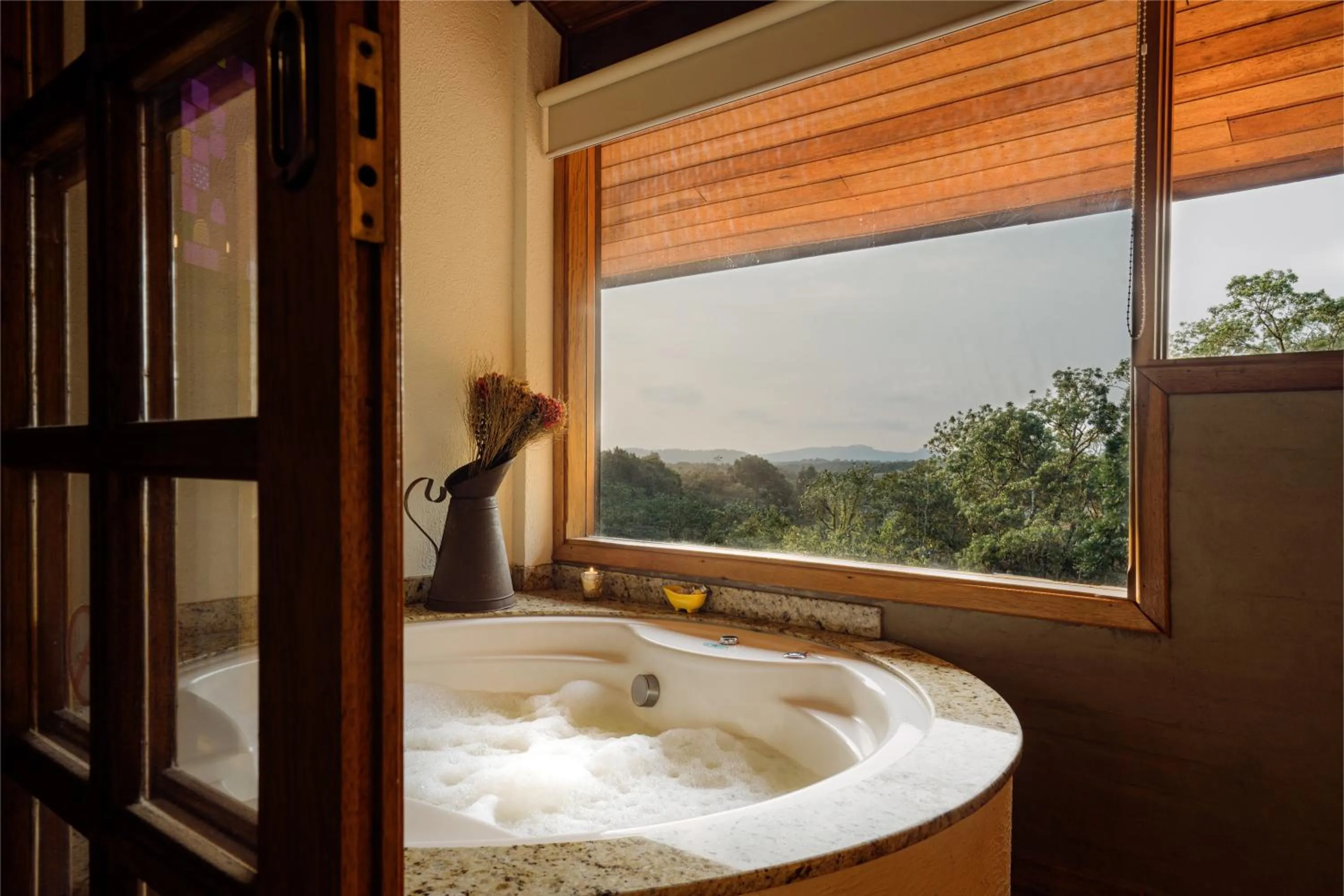 Hot Tub in Pousada Ahavanoah