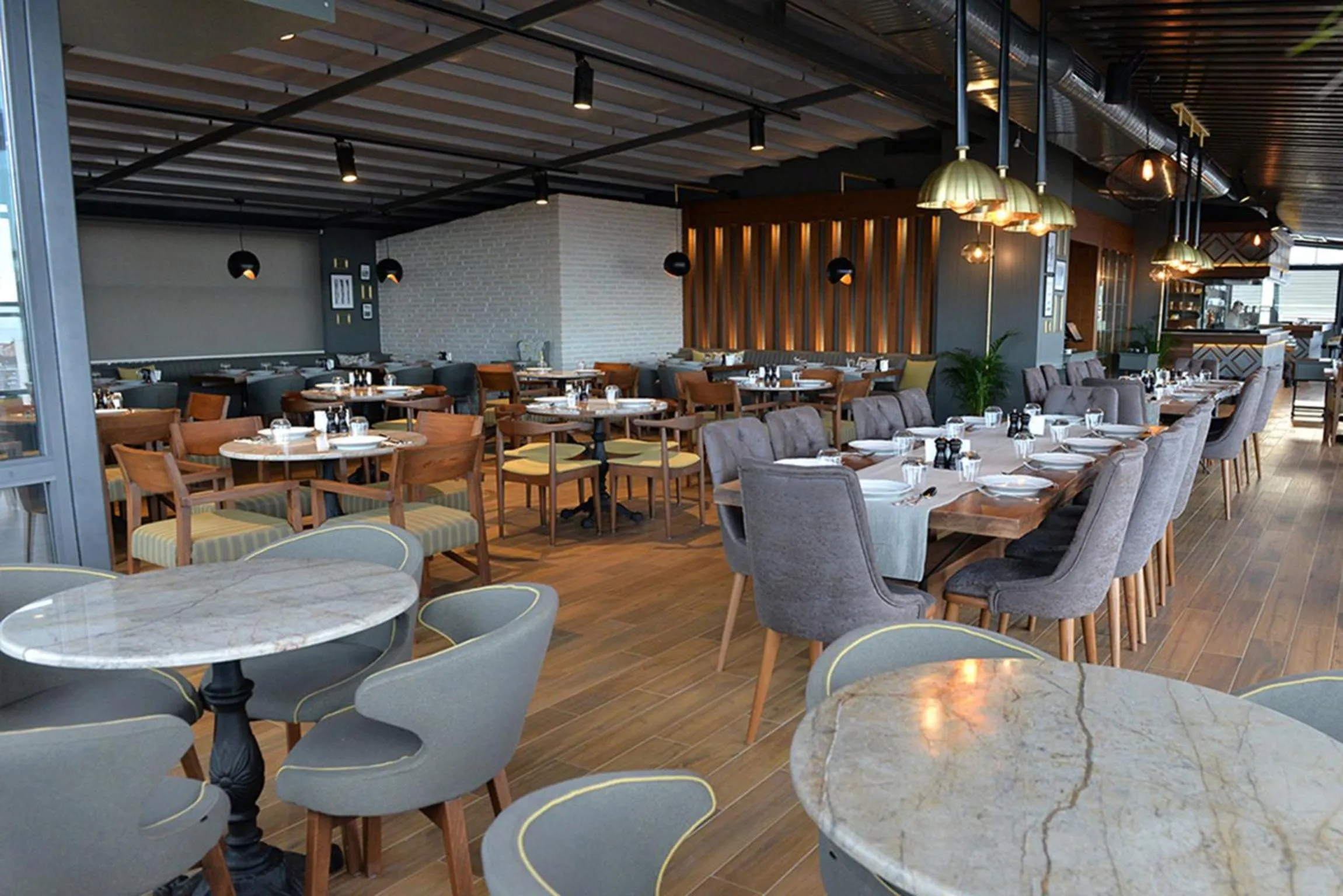 Restaurant/places to eat in Baliktasi City Hotel & Spa