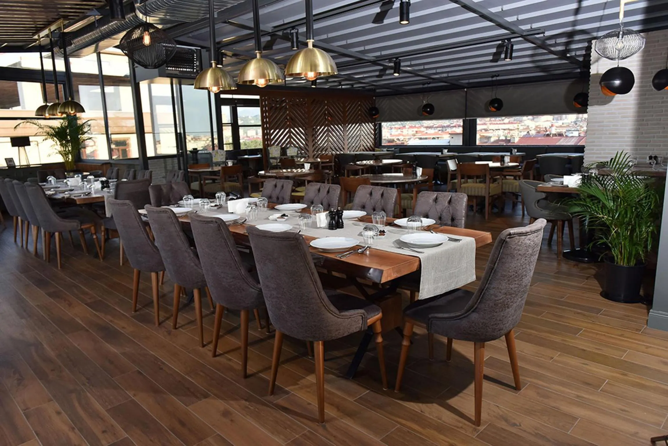 Restaurant/places to eat in Baliktasi City Hotel & Spa